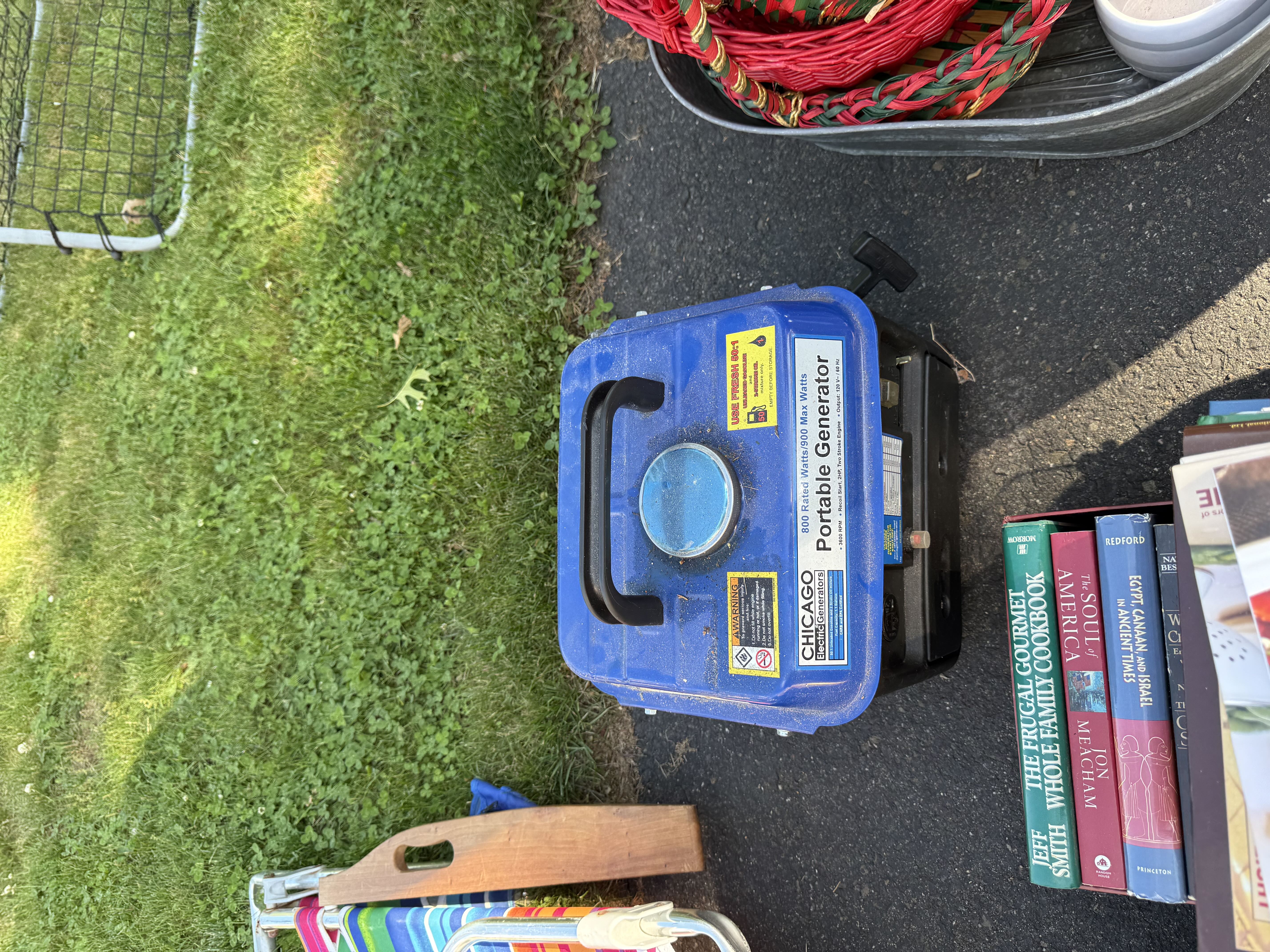 garage sale photo