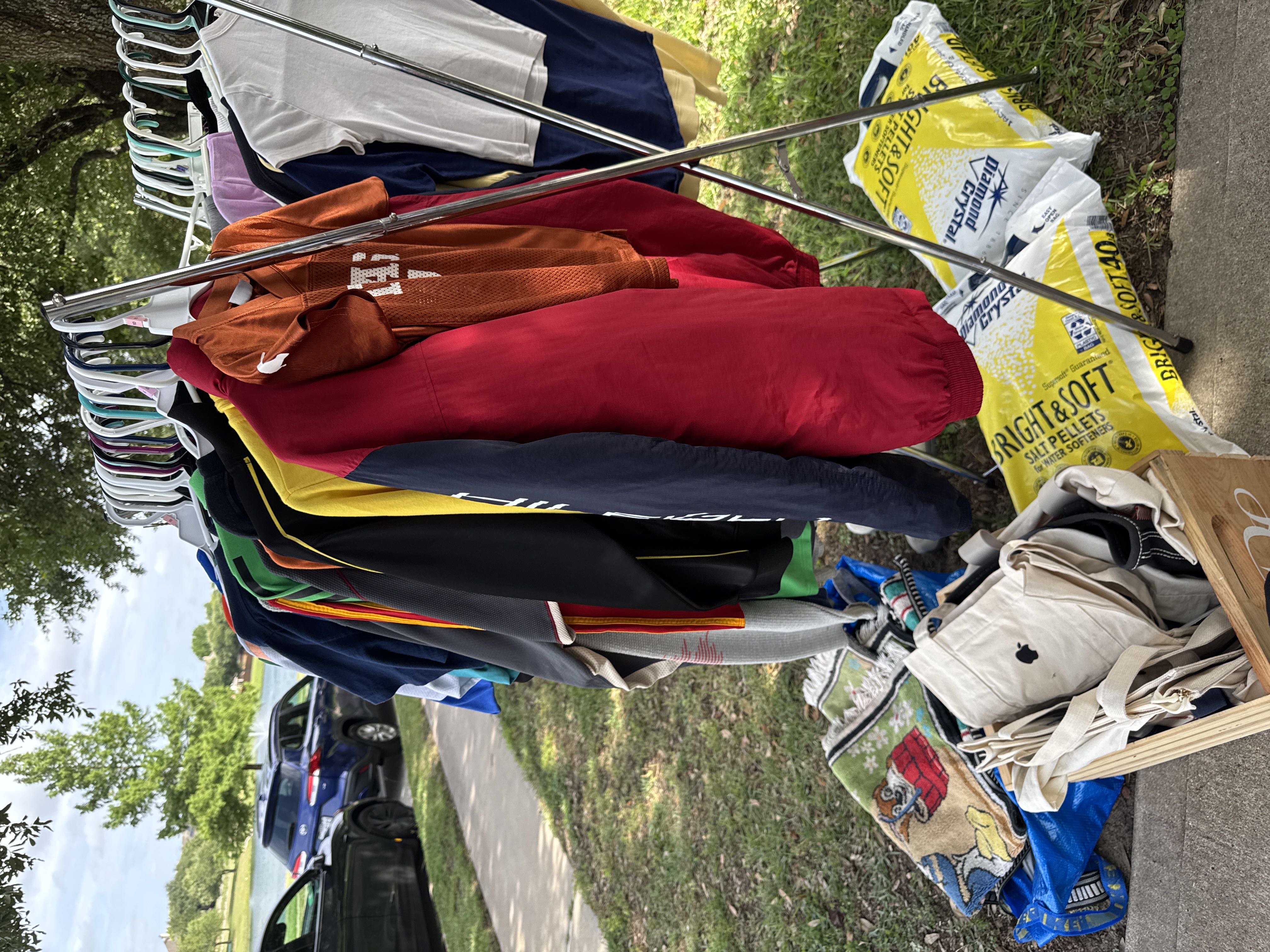 yard sale photo
