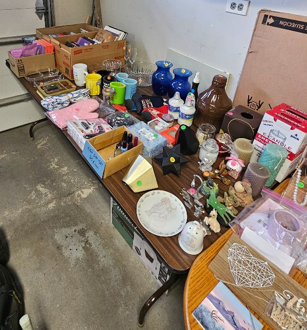 Elk Grove Village Community Garage Sales! 86 Homes! photo