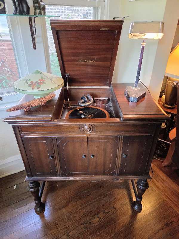HUGE Estate Sale!! Everything Must Go!! photo