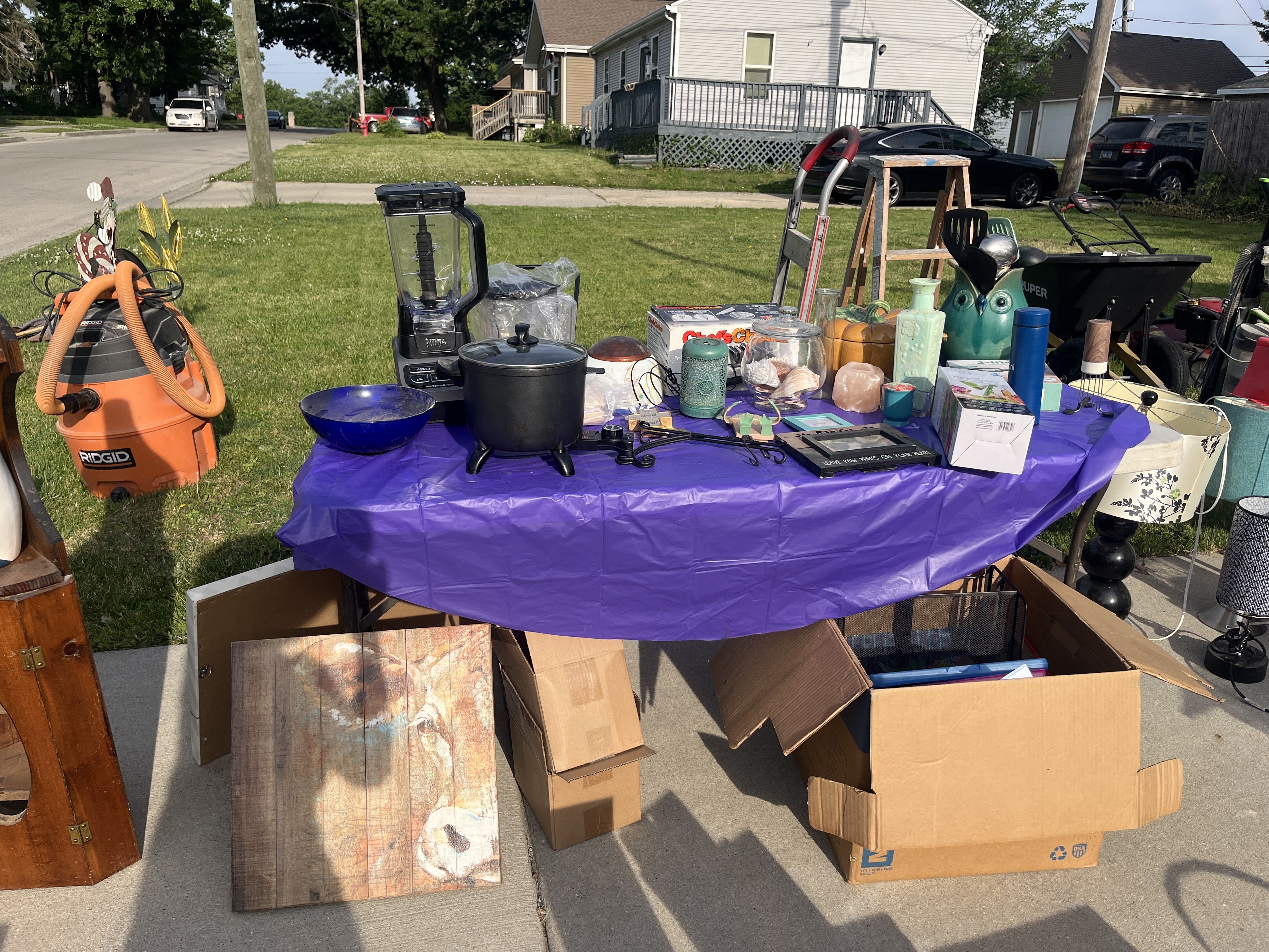 moving sale photo