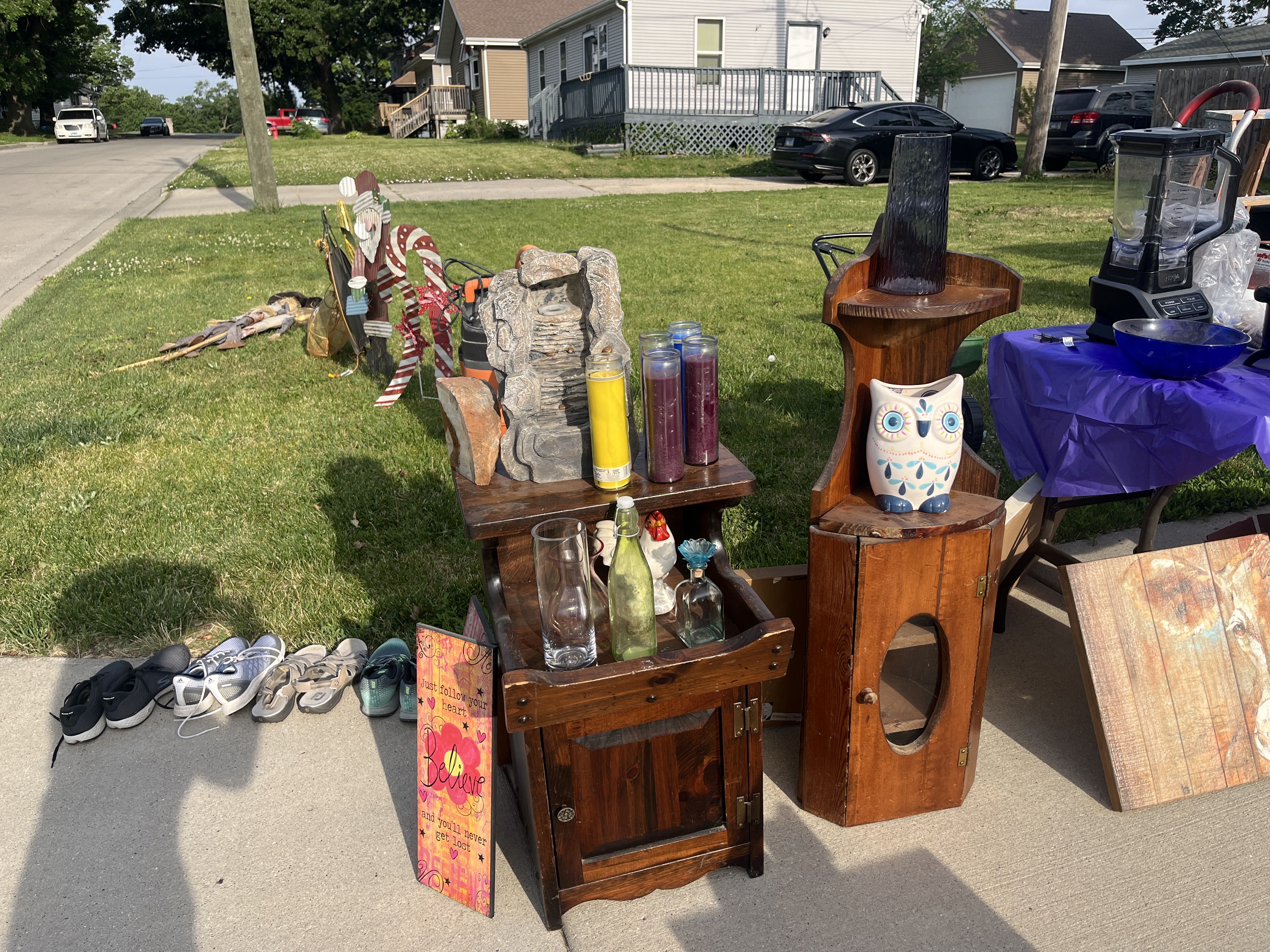 moving sale photo