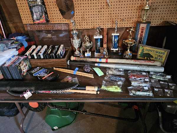 Large Multi-Family Garage Sale photo