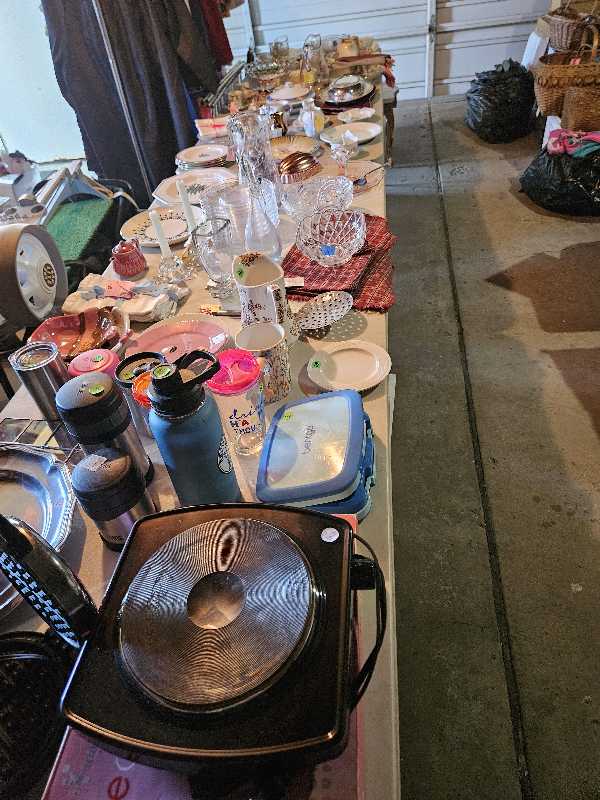 Large Multi-Family Garage Sale photo