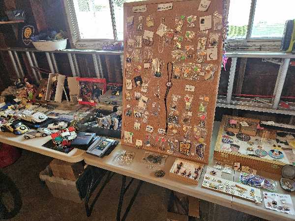 Large Multi-Family Garage Sale photo