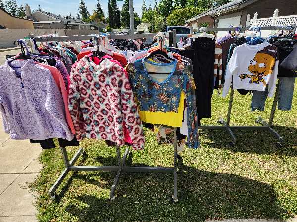 YARD SALE photo