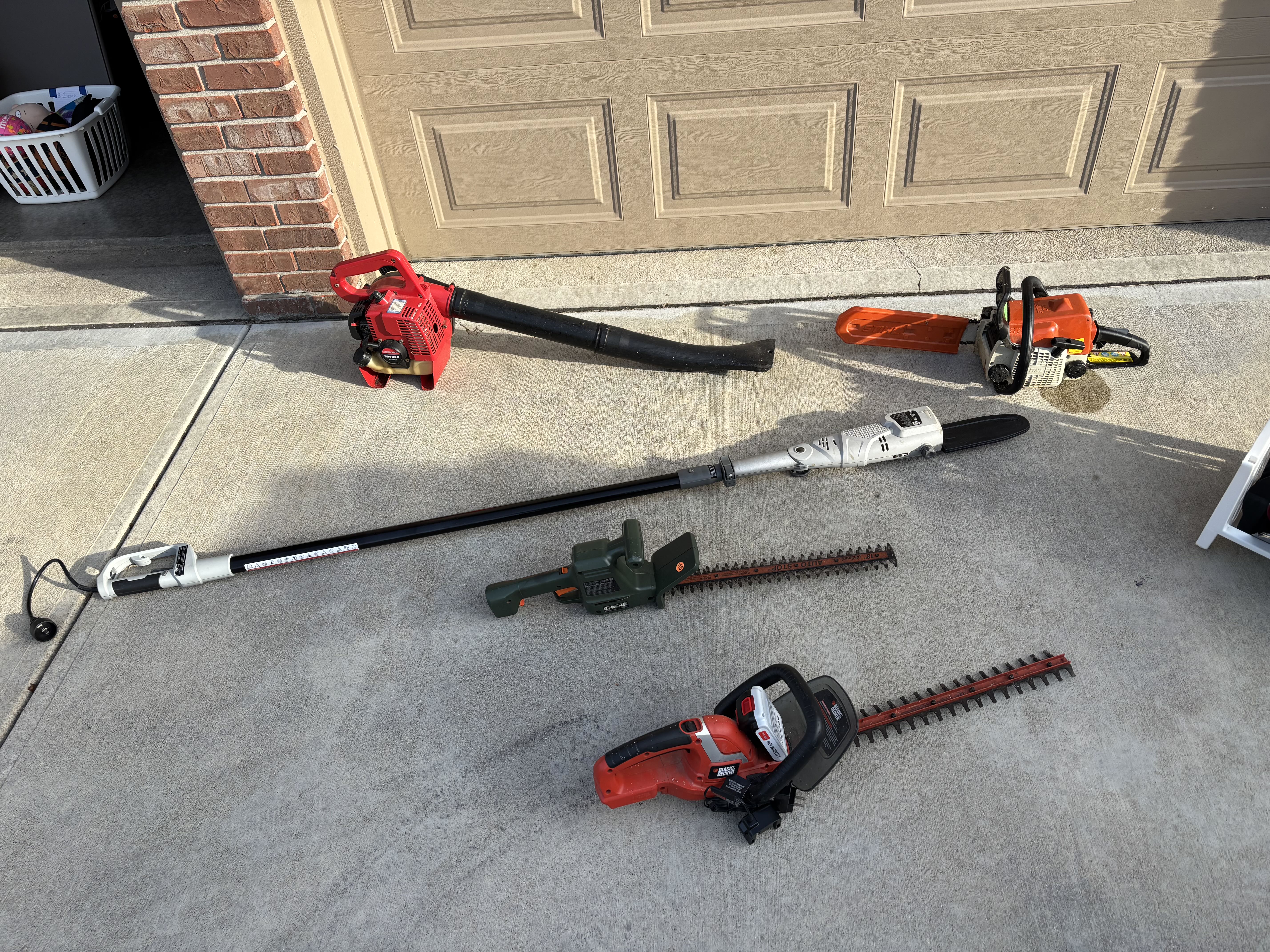 huge multi family garage sale photo
