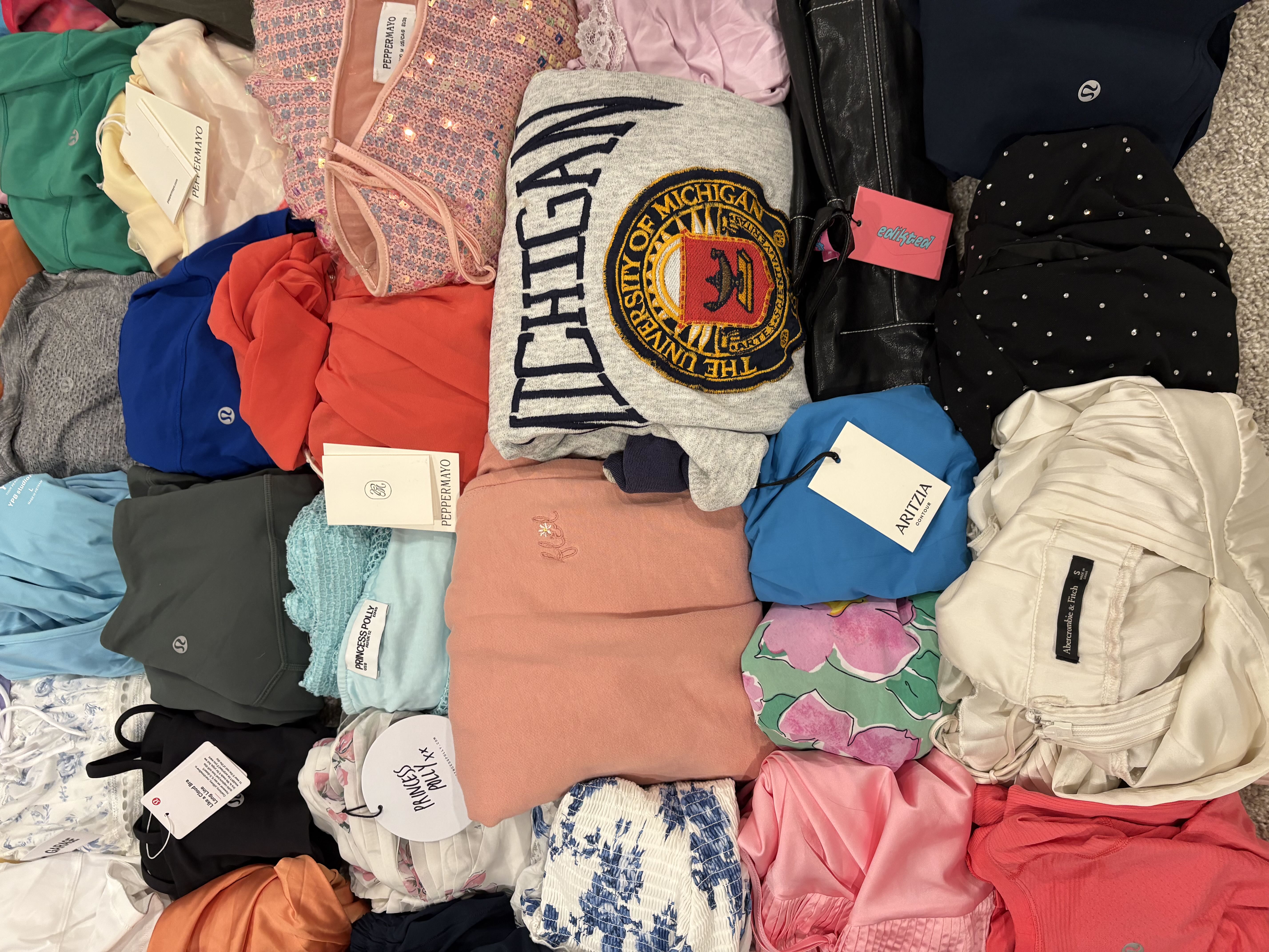 HUGE THRIFT POP UP photo