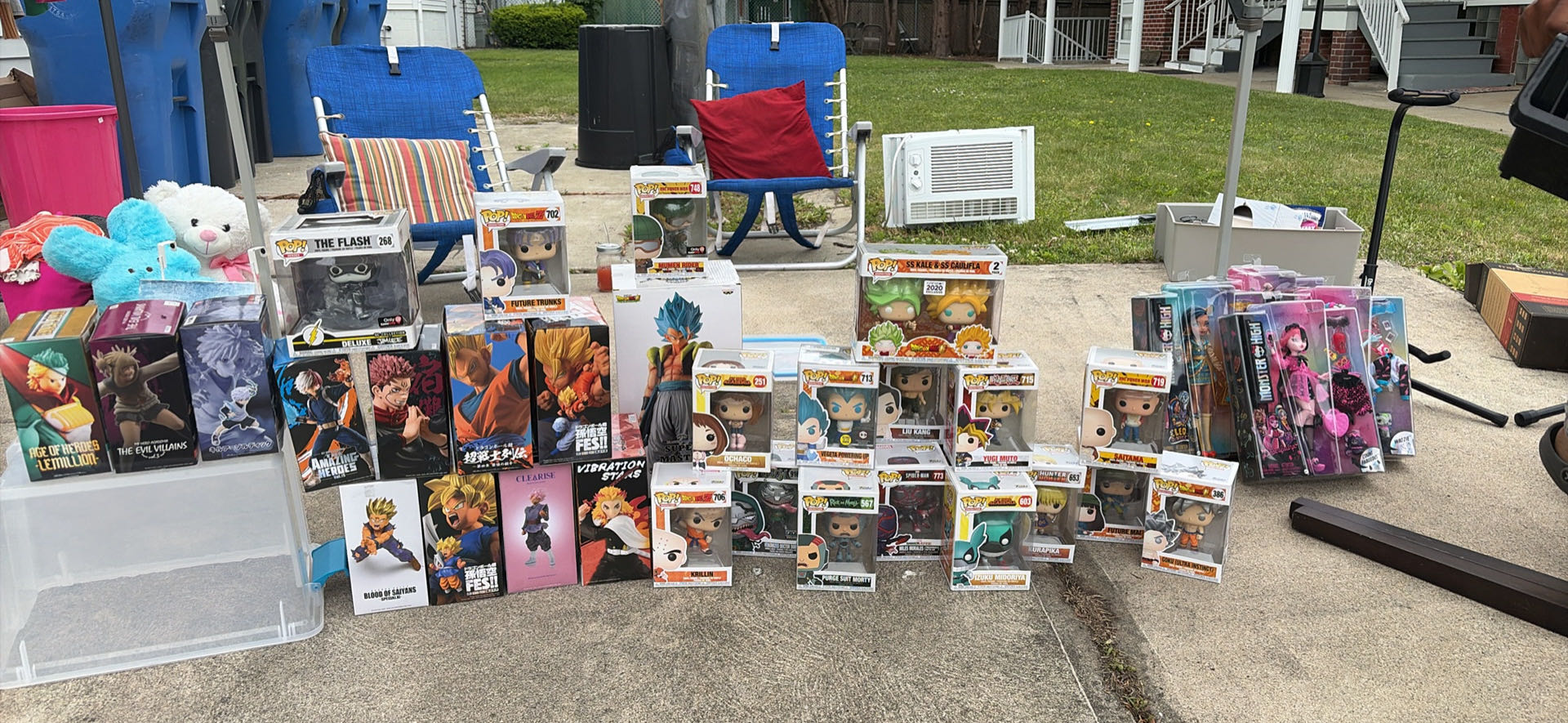Yard Saleeeee✨ photo