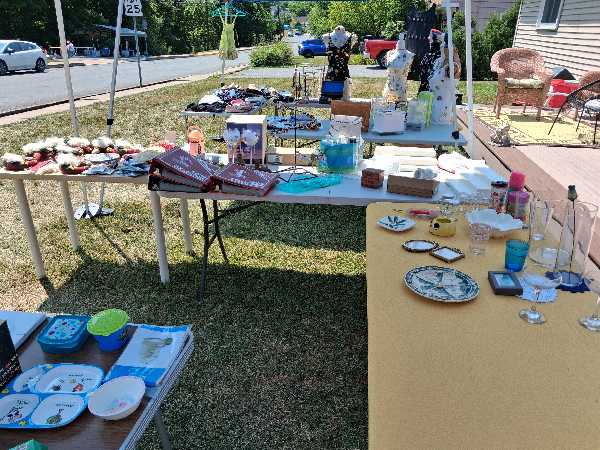 2 Family Yard Sale photo