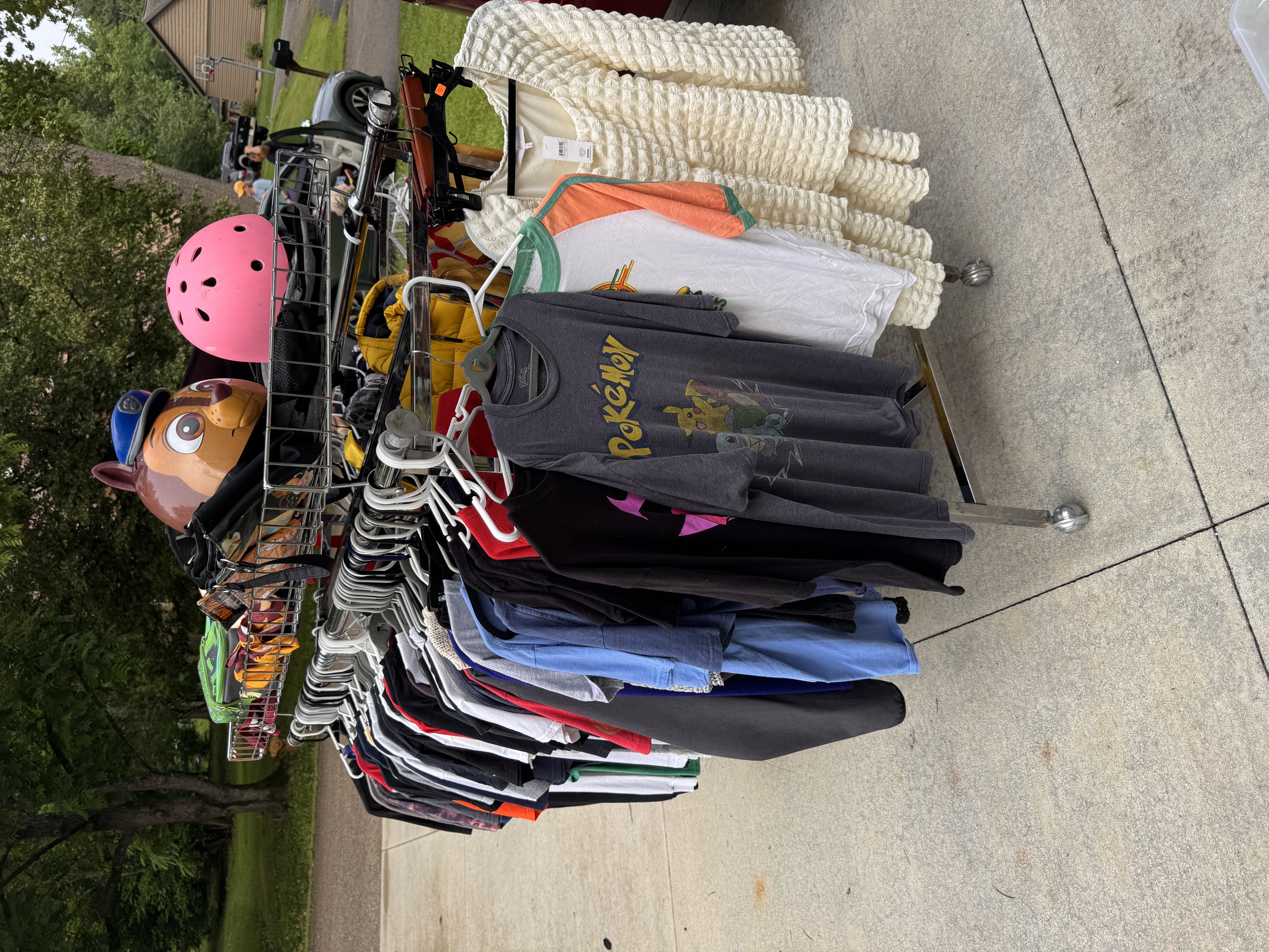garage sale- vintage, electronics, video games, dvds, vinyls and more photo