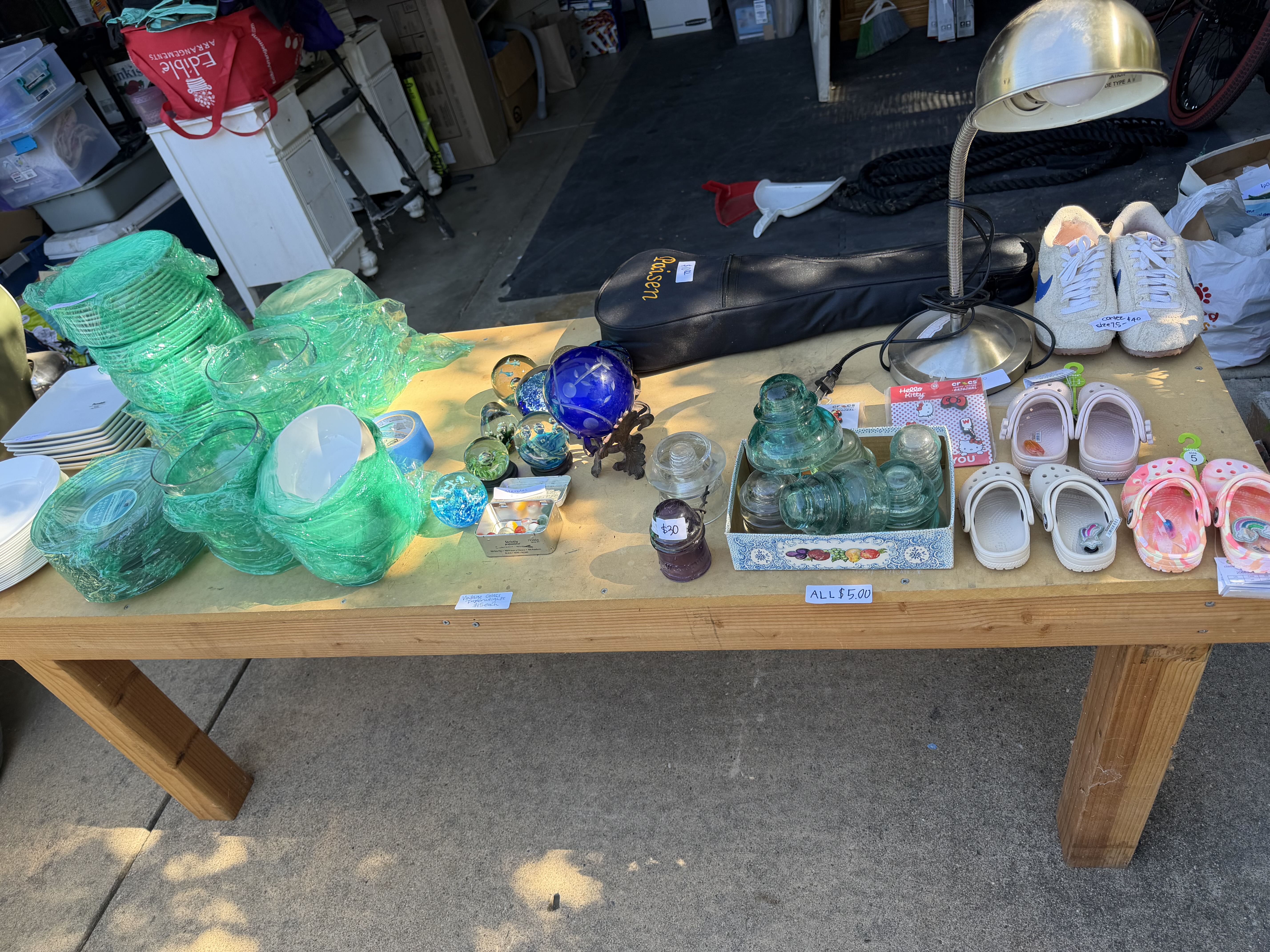 yard sale photo