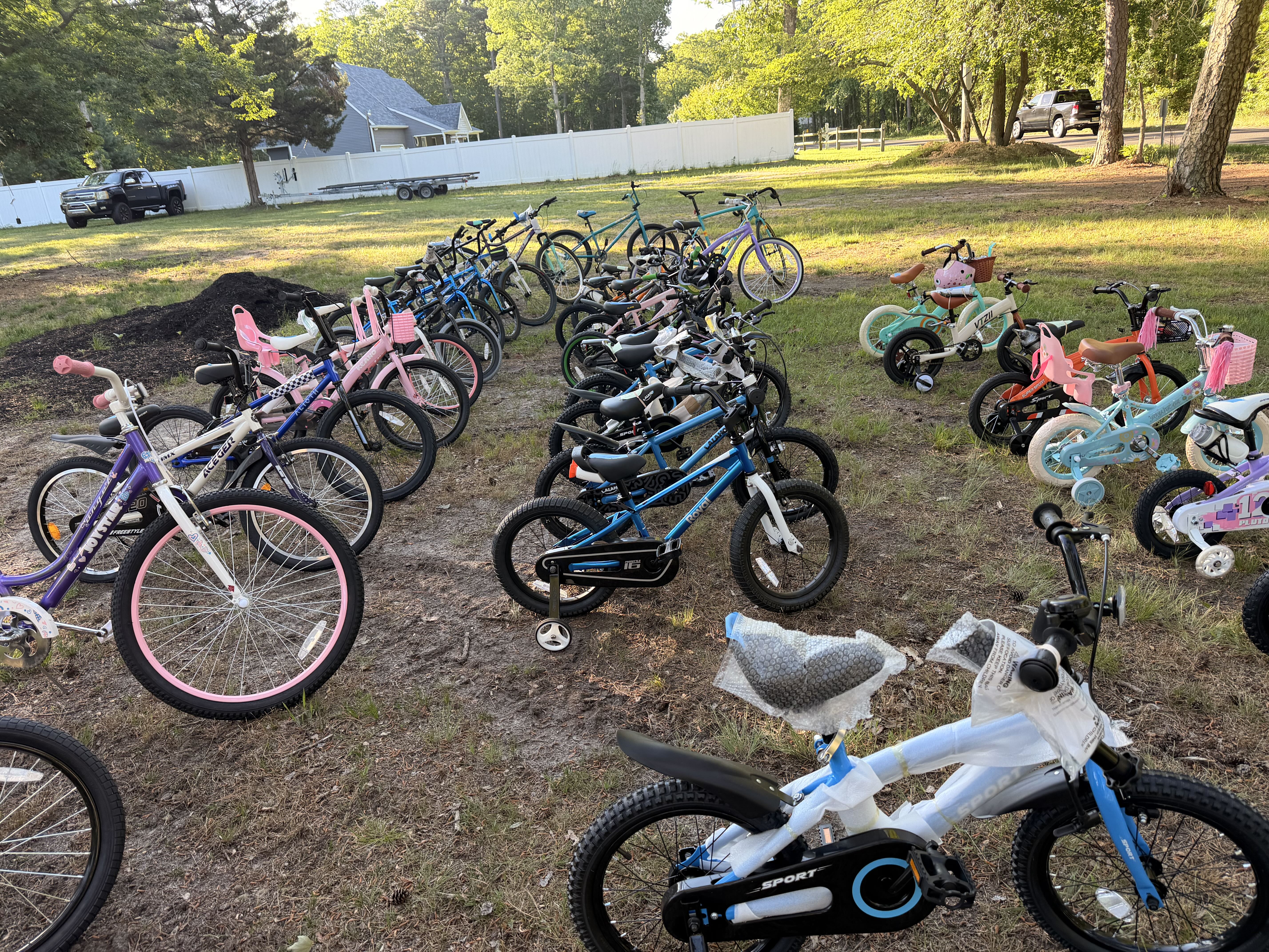 yard sale photo