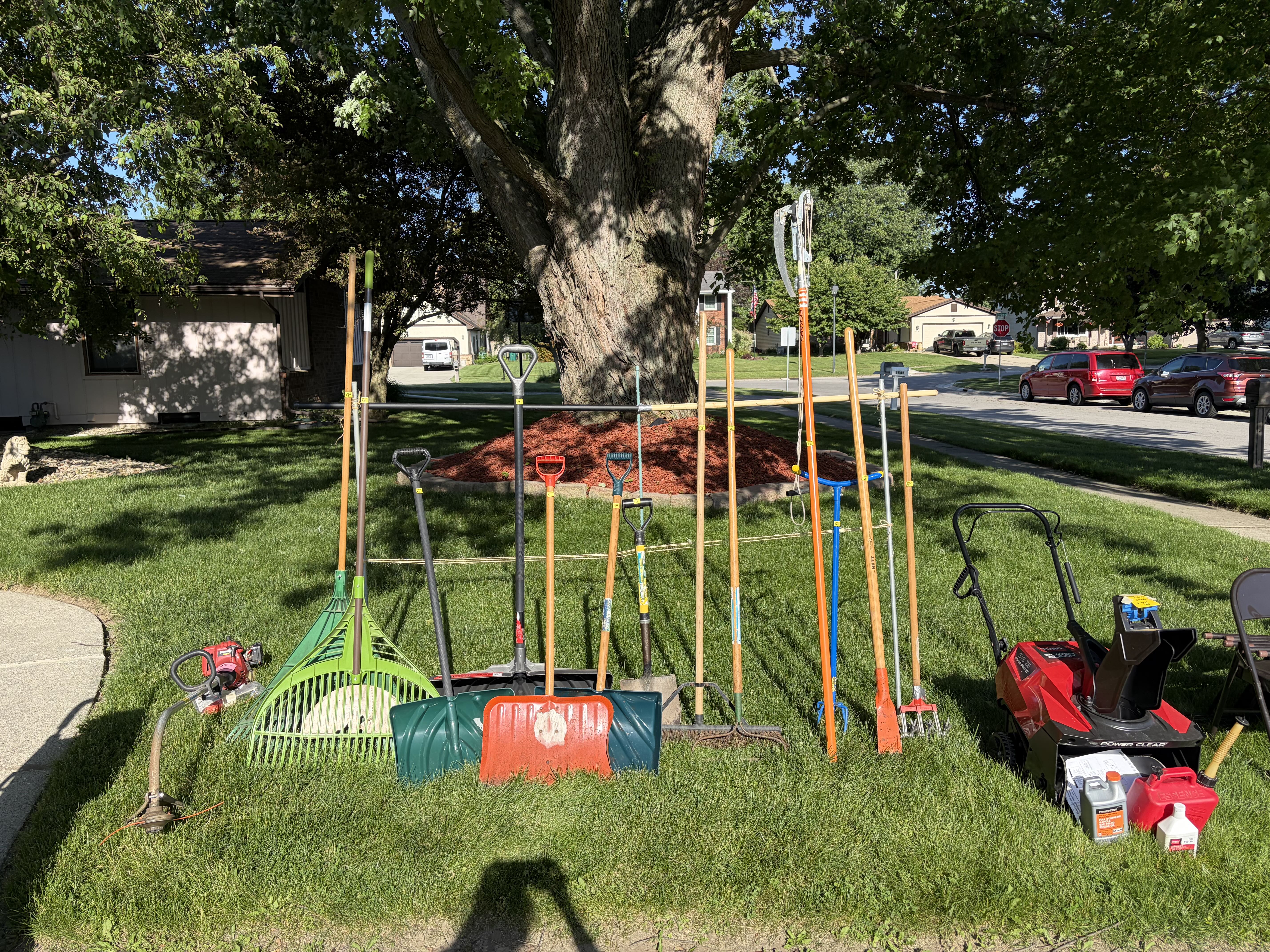Garage / Yard Sale photo
