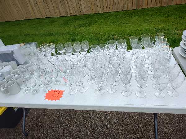 yard sale photo