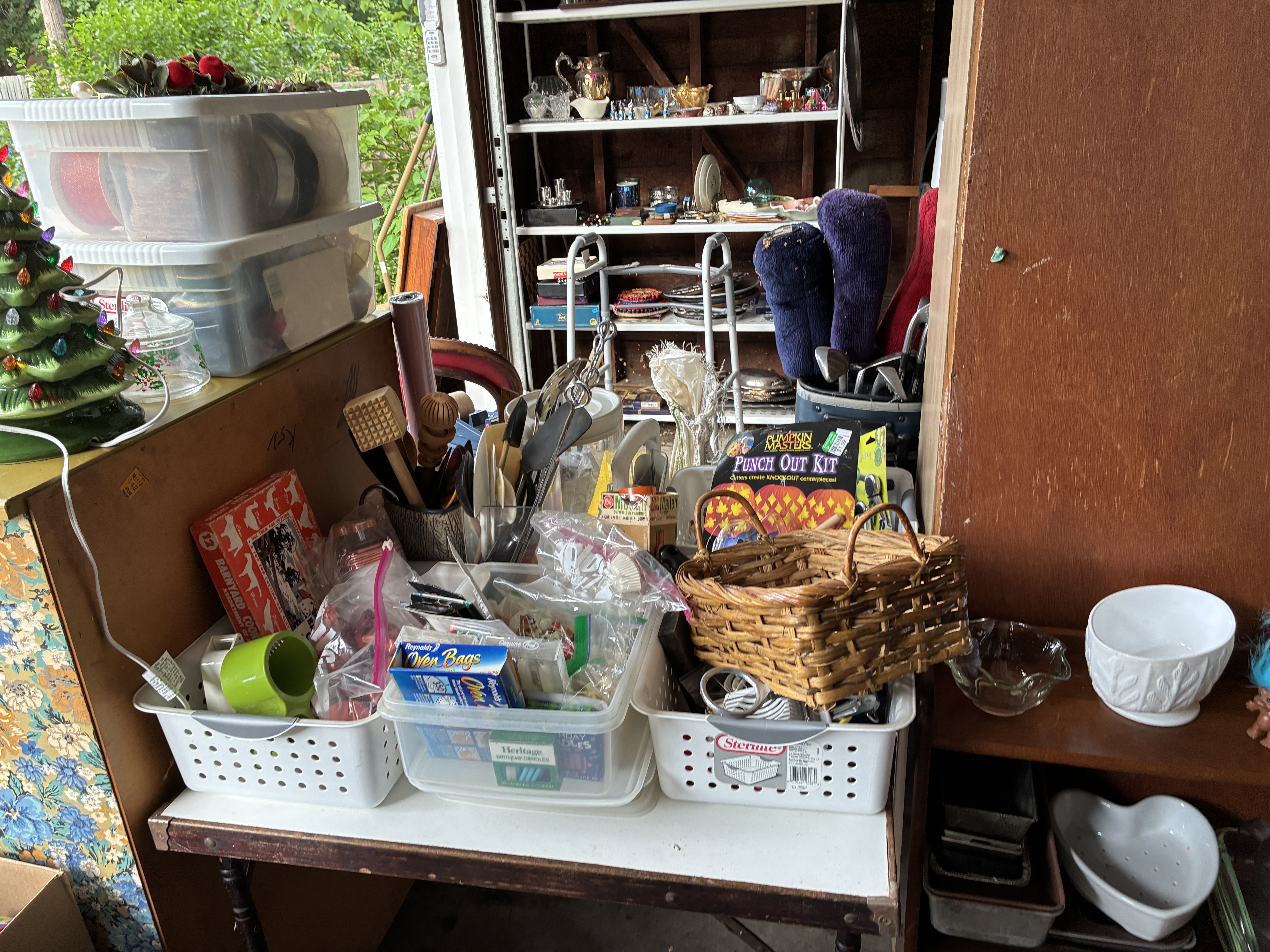 Summit Ave huge garage sale/estate sale in Alley photo
