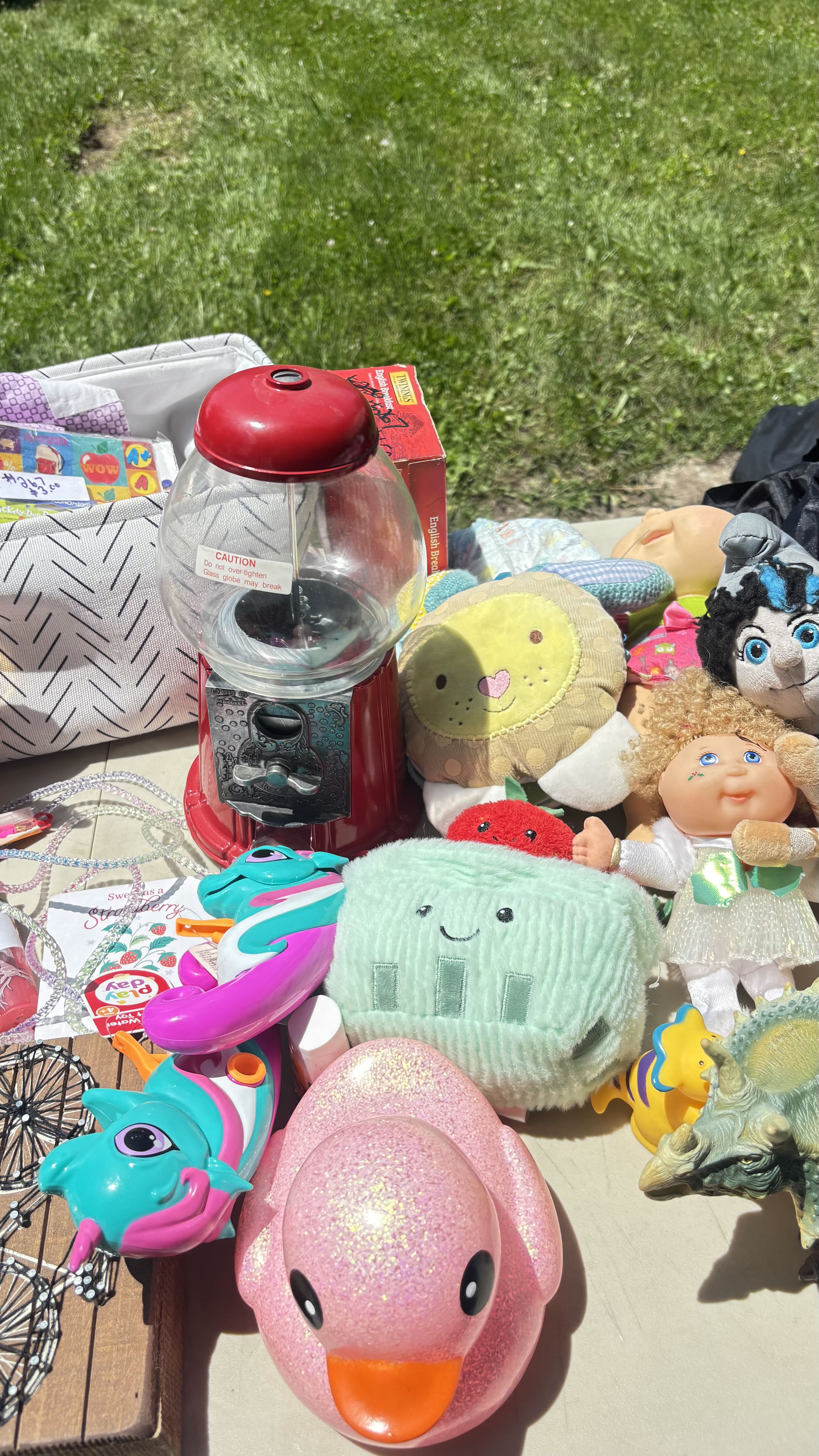 Yard Sale photo