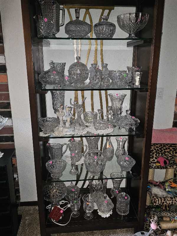 Huge Yardsale Fri 5th & Sat 6th 8am photo
