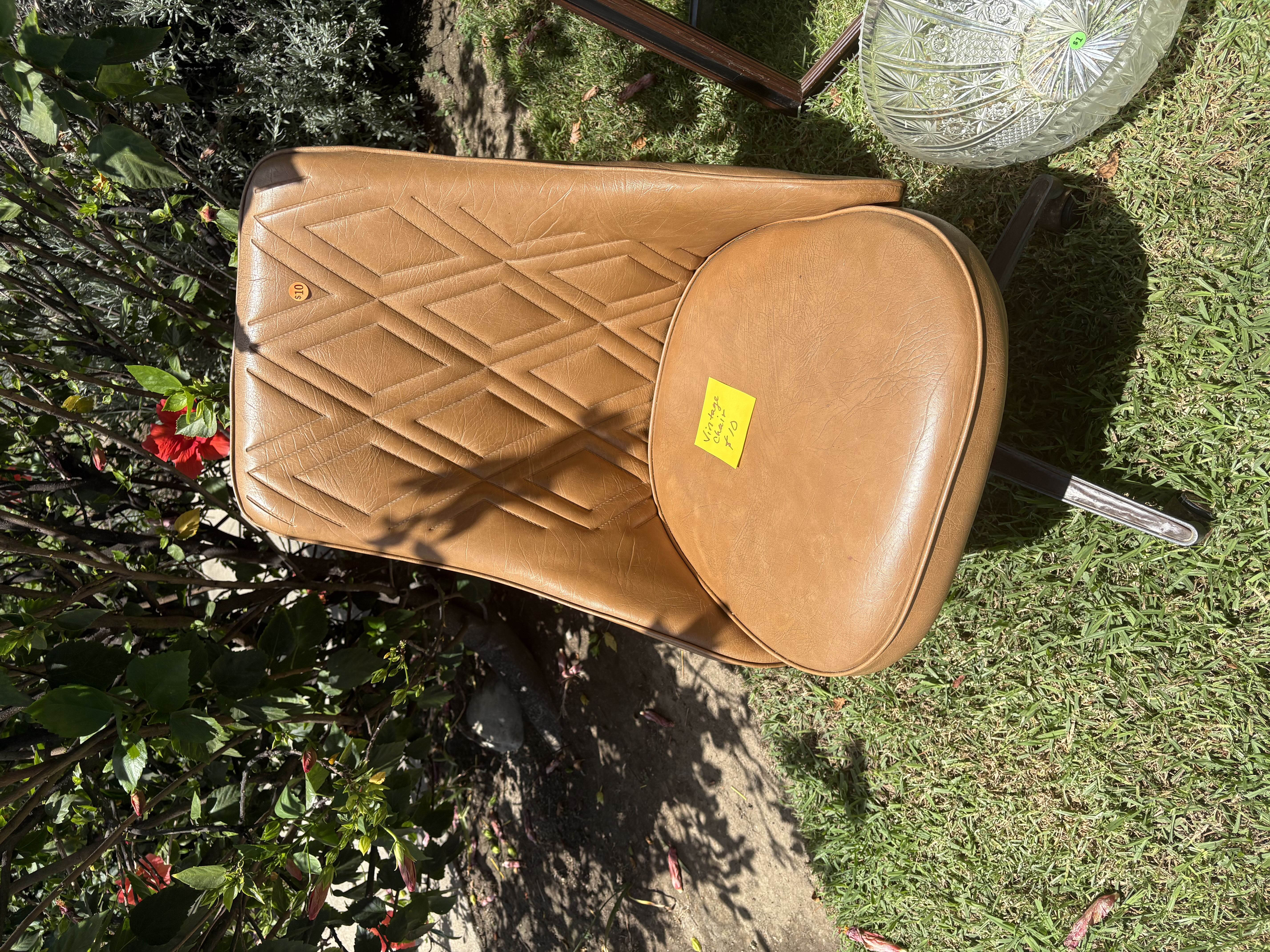 yard sale photo