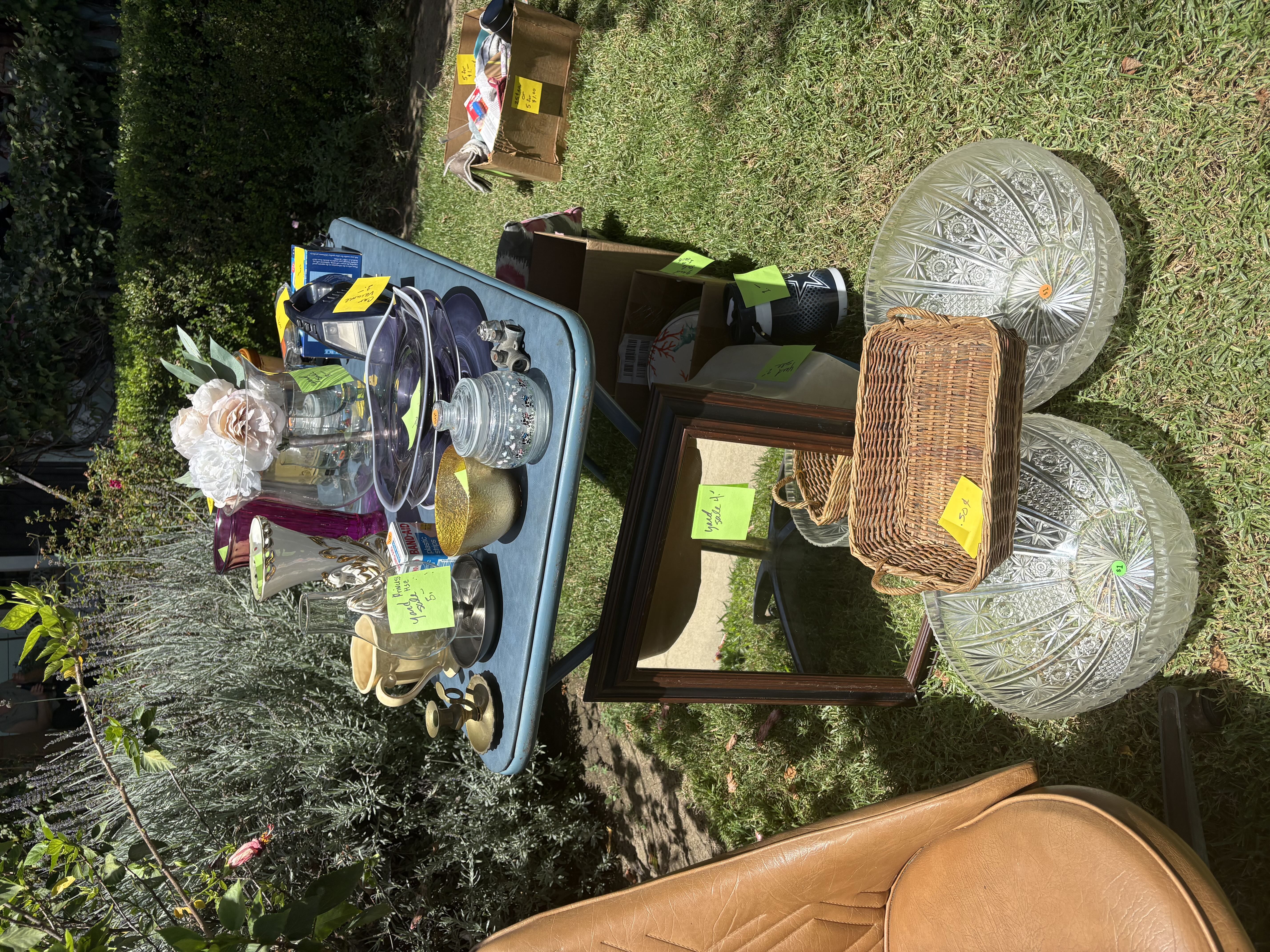 yard sale photo