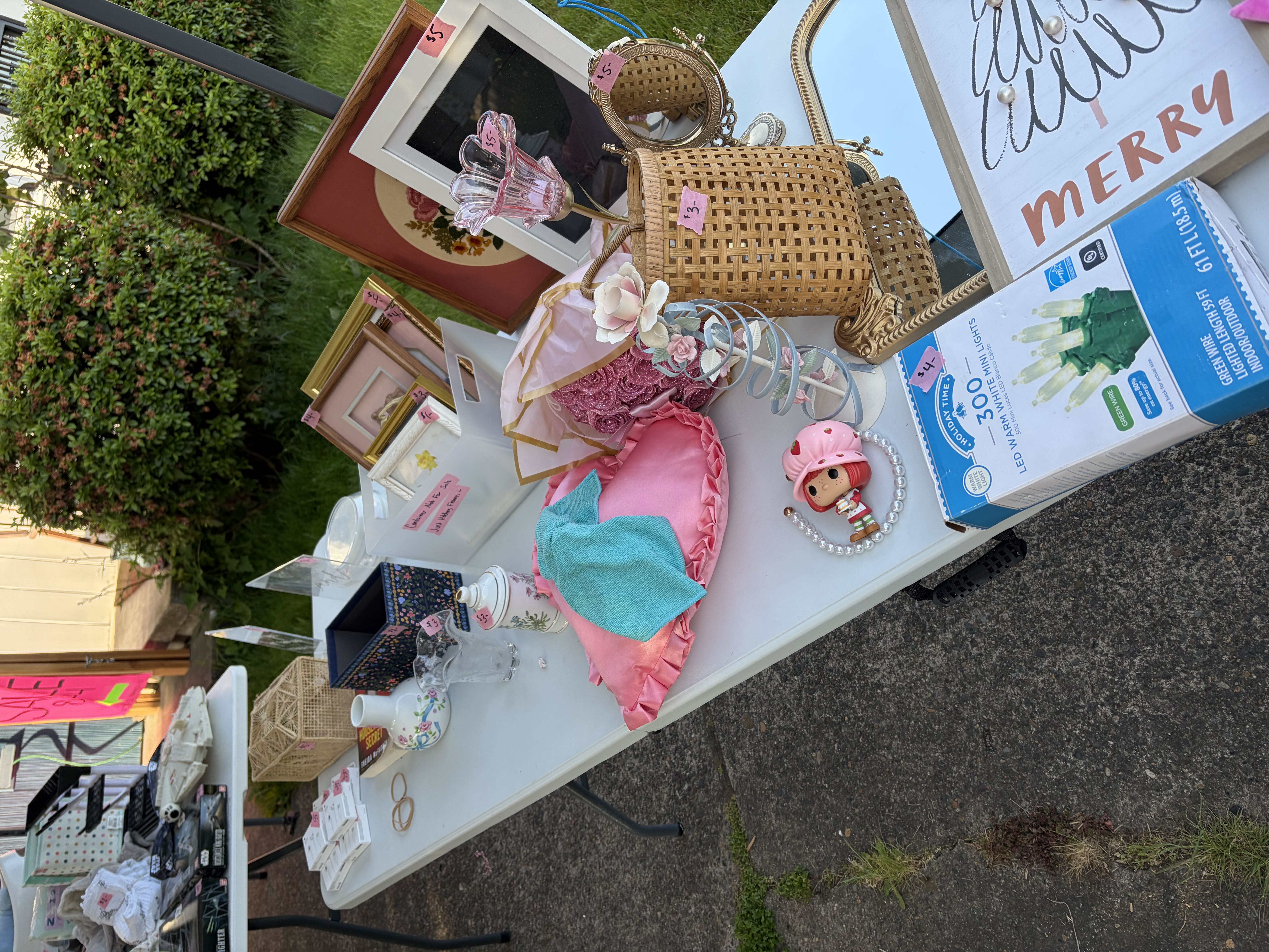 YARD SALE TODAY ONLY photo