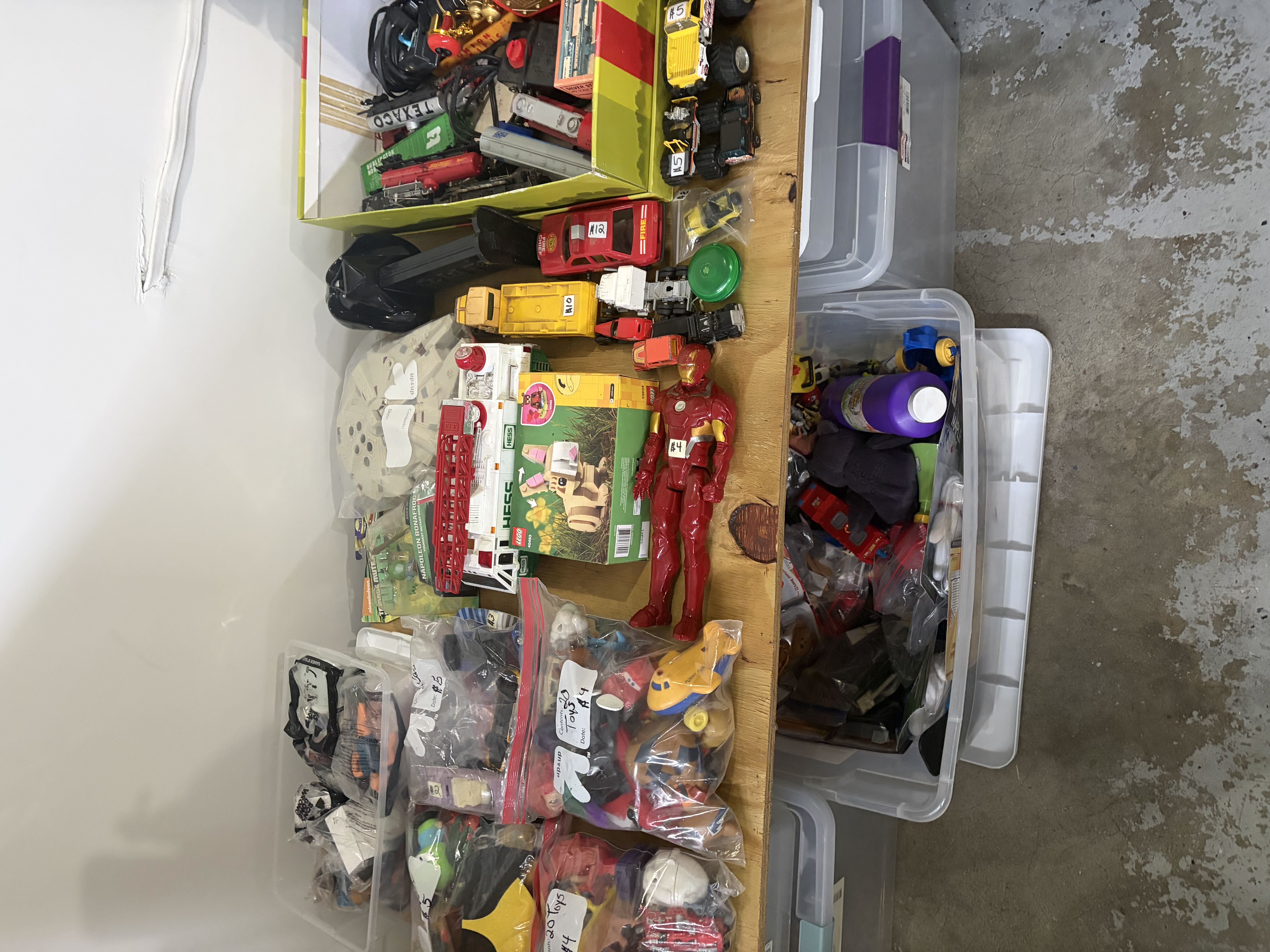 garage sale photo