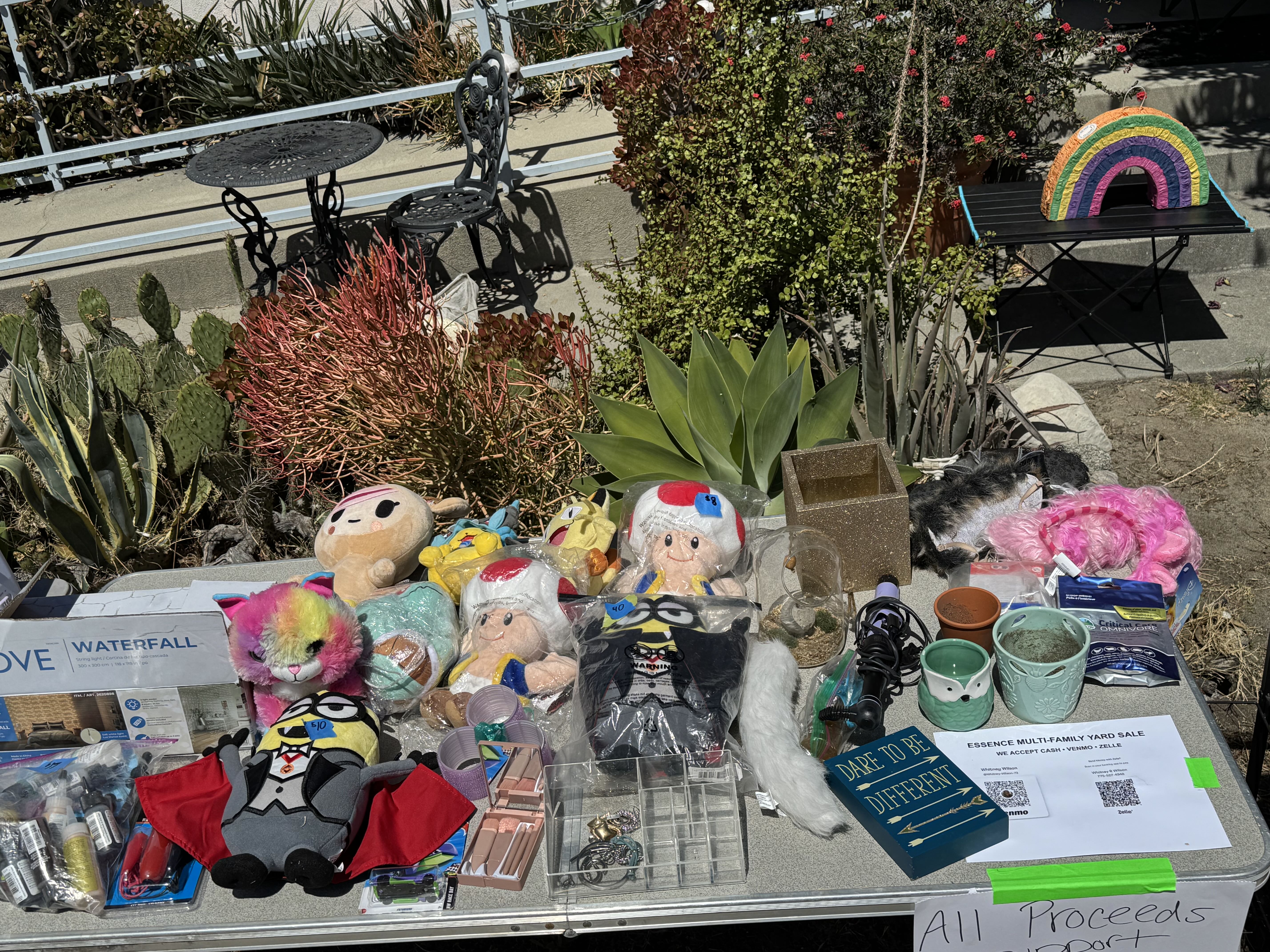 Fundraising Yard Sale photo