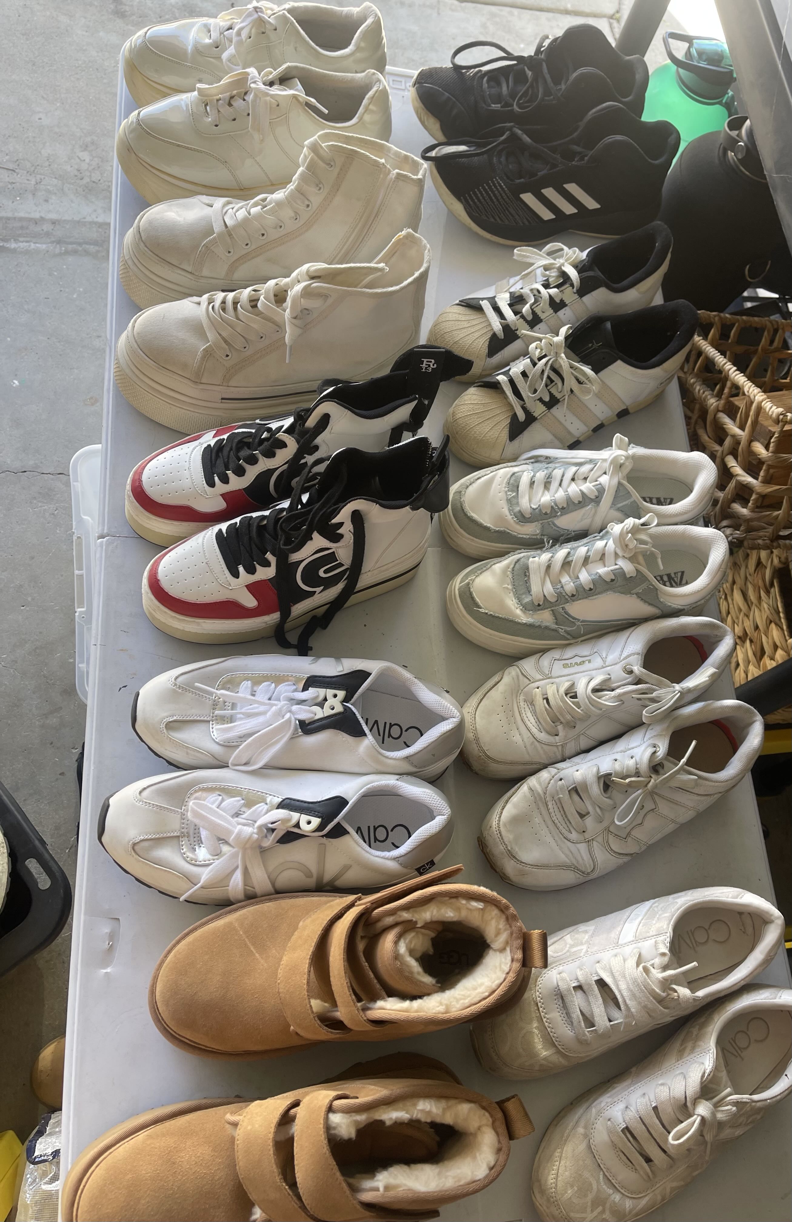 yard sale photo