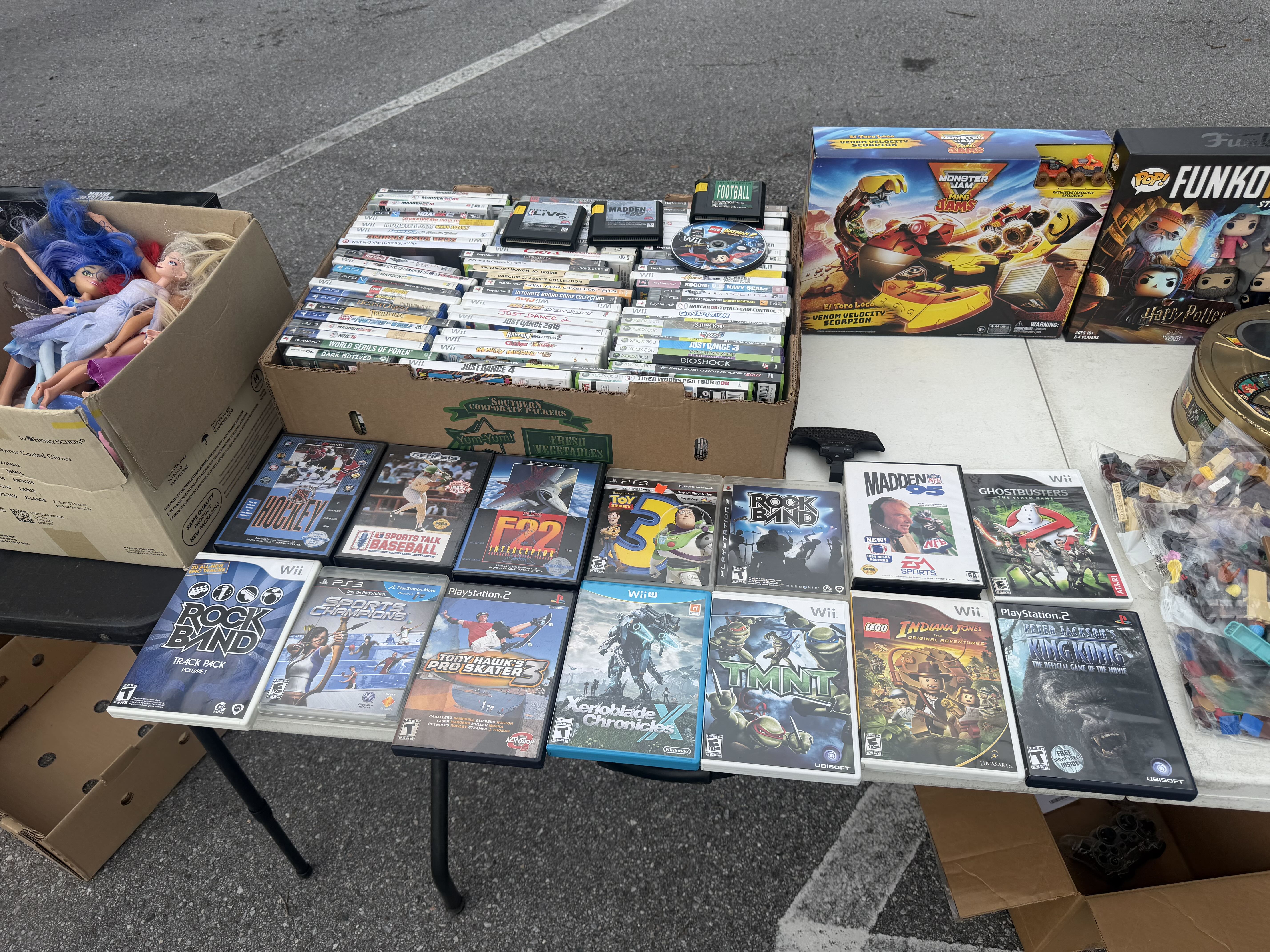 sportscards ,video games ,toys etc photo