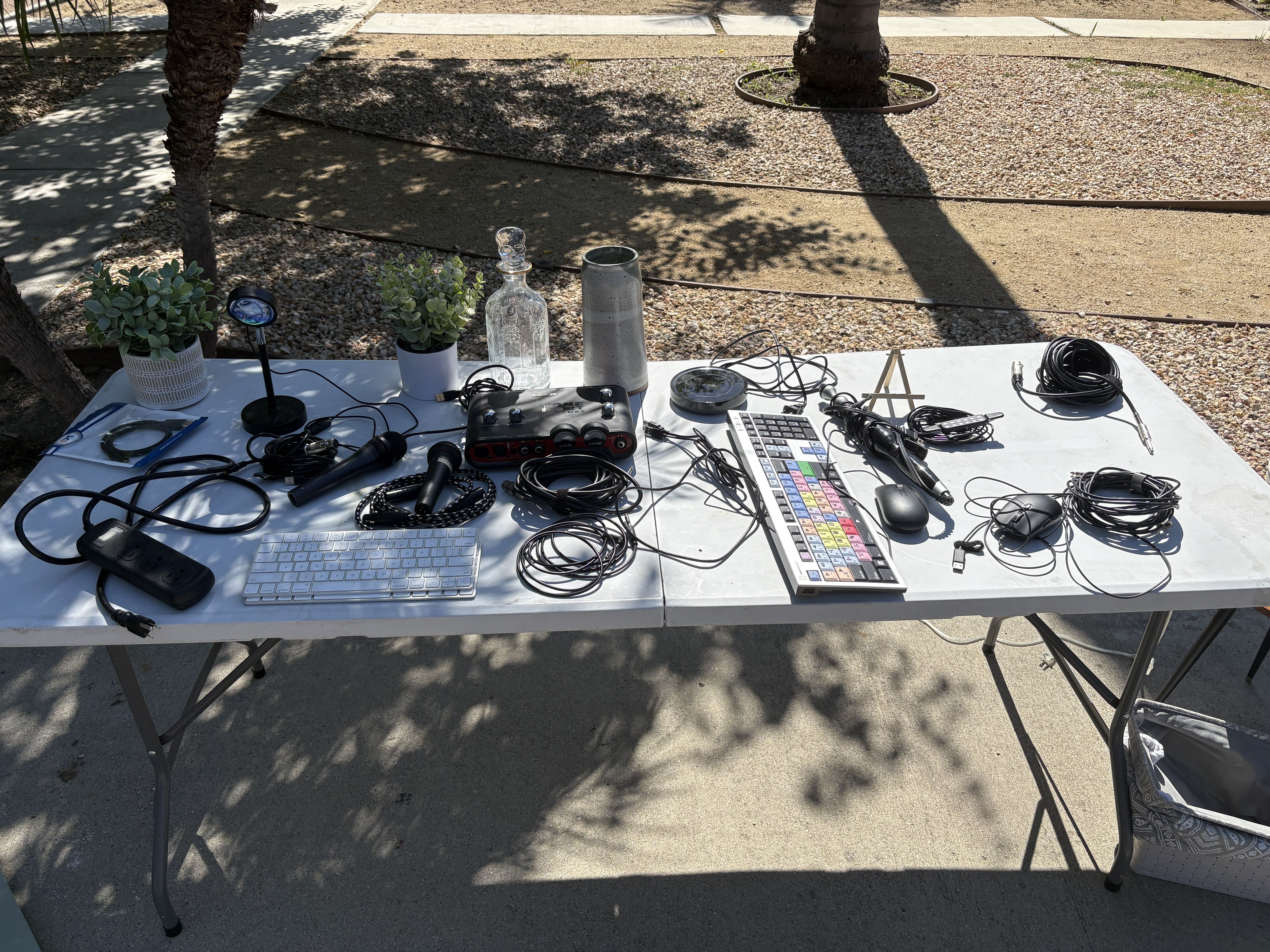 moving out yard sale photo