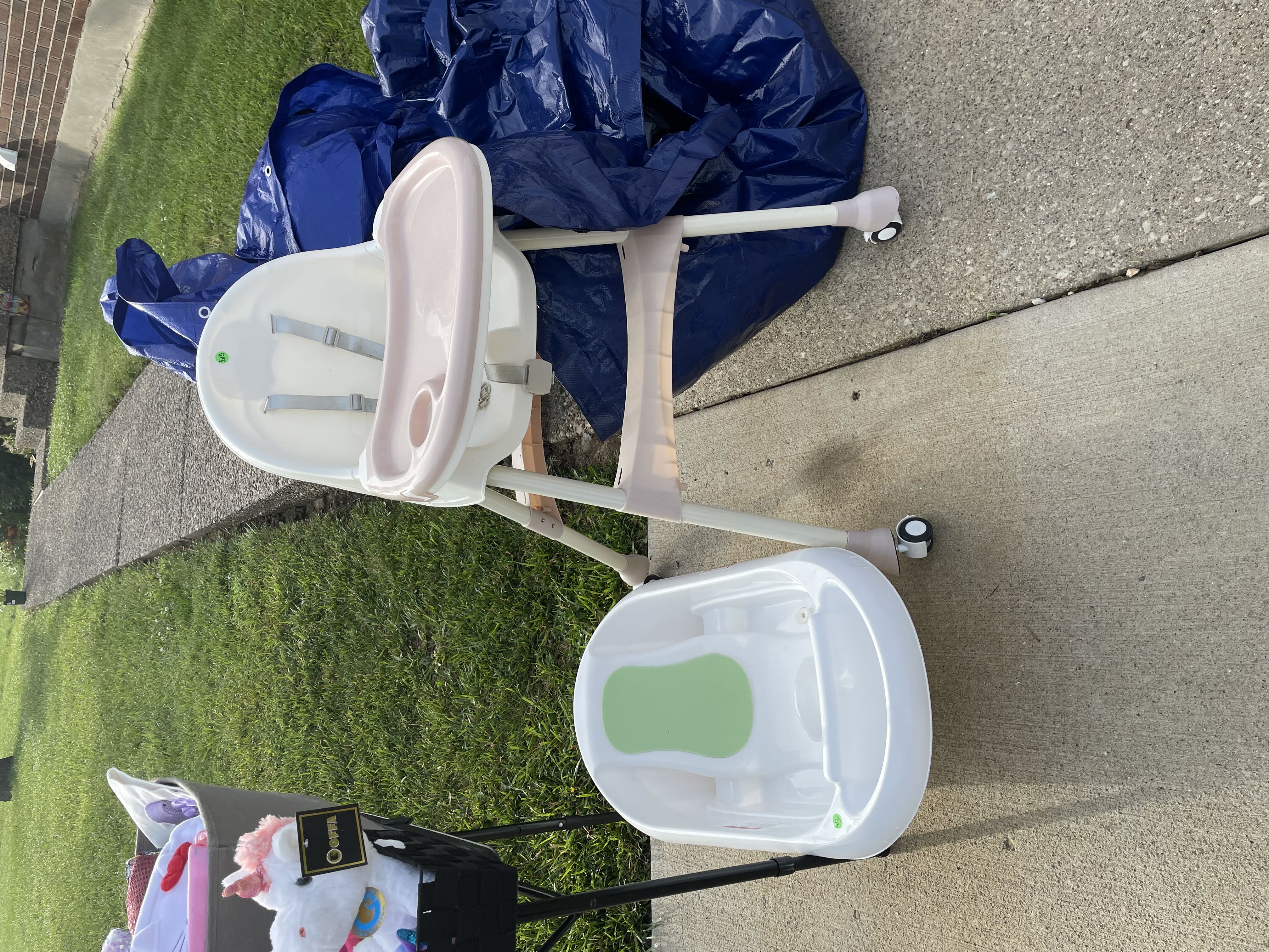 Yard sale photo