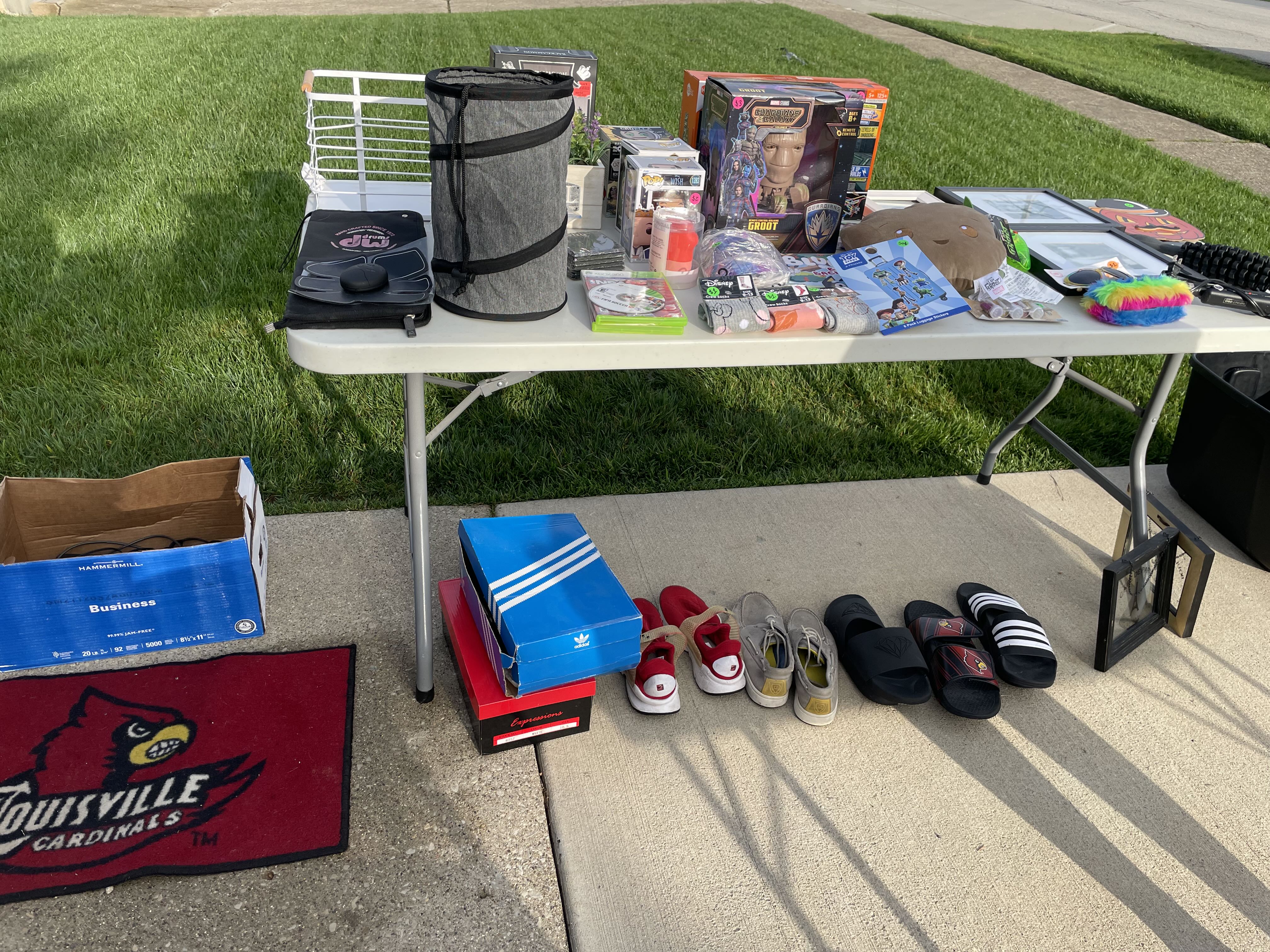 Yard sale photo