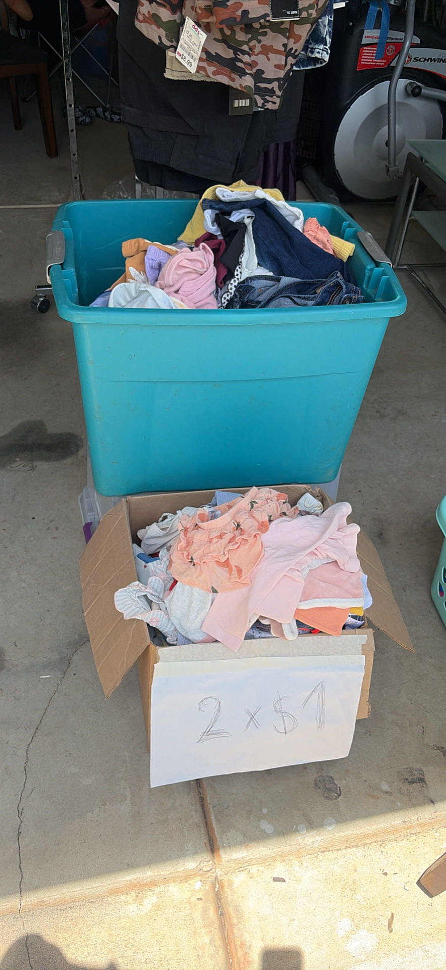 YARD SALE | TODAY SATURDAY 30th | 386 KERRIAN LN | CLOSE 6pm photo