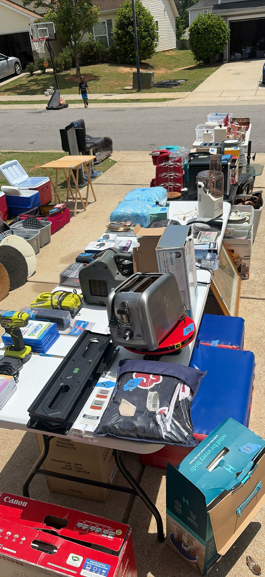 YARD SALE | TODAY SATURDAY 30th | 386 KERRIAN LN | CLOSE 6pm photo
