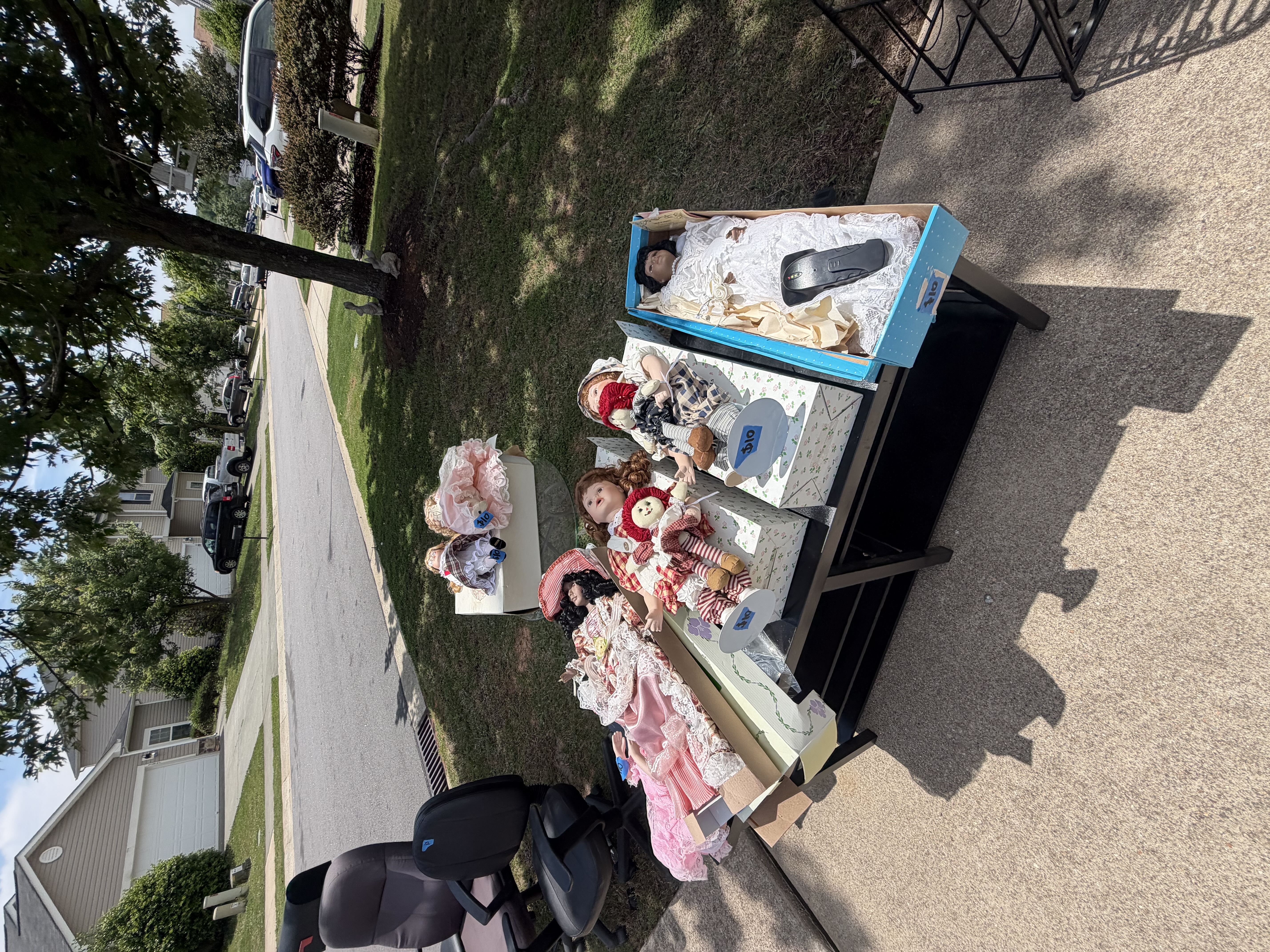 YARD SALE | TODAY SATURDAY 30th | 386 KERRIAN LN | CLOSE 6pm photo