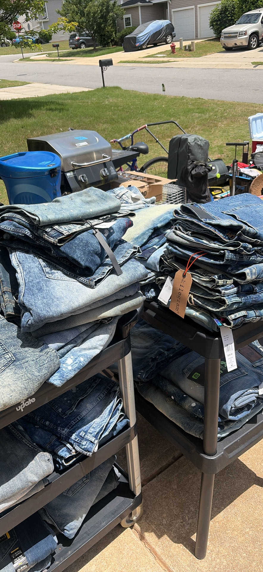YARD SALE | TODAY SATURDAY 30th | 386 KERRIAN LN | CLOSE 6pm photo