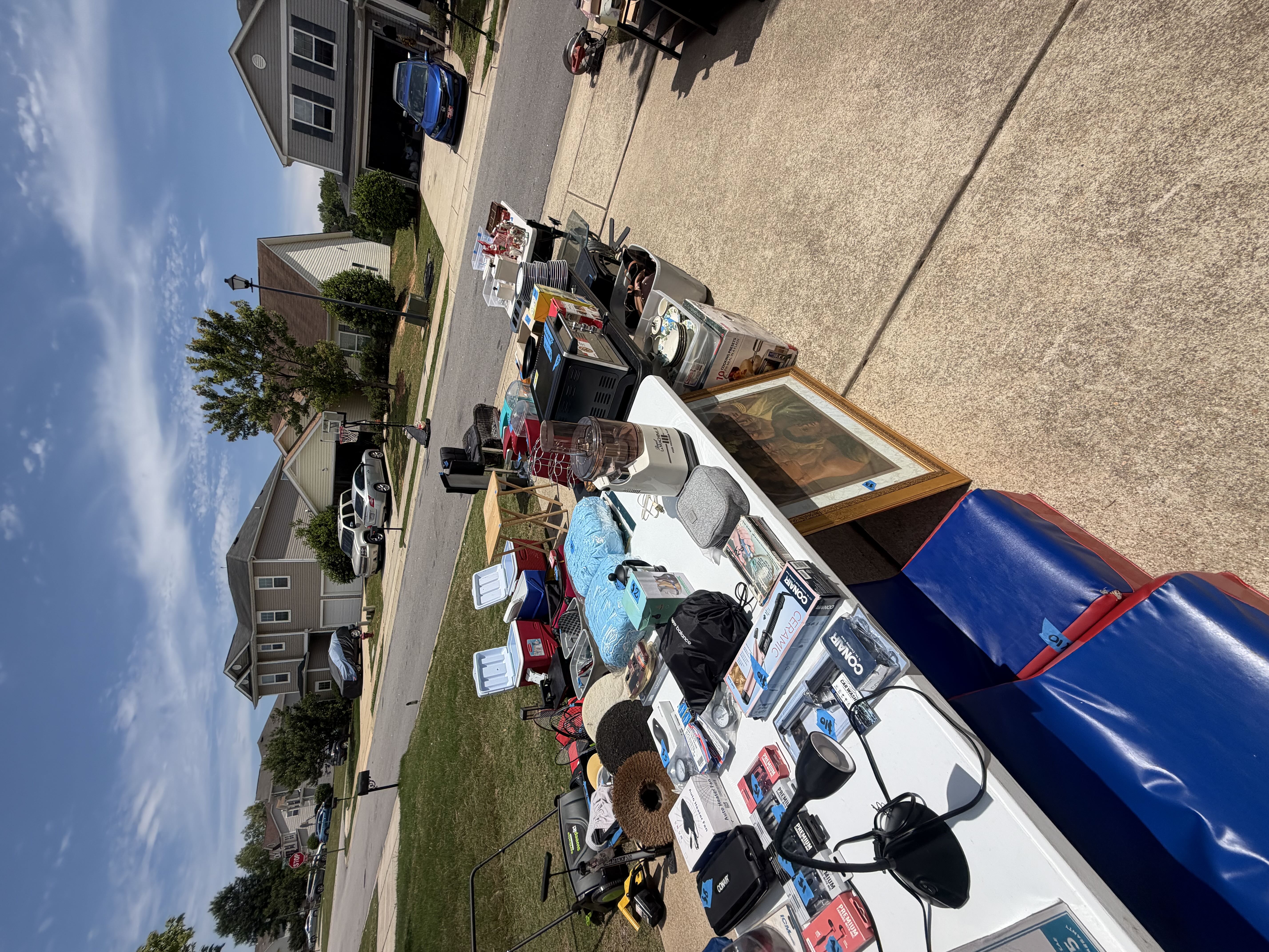 YARD SALE | TODAY SATURDAY 30th | 386 KERRIAN LN | CLOSE 6pm photo