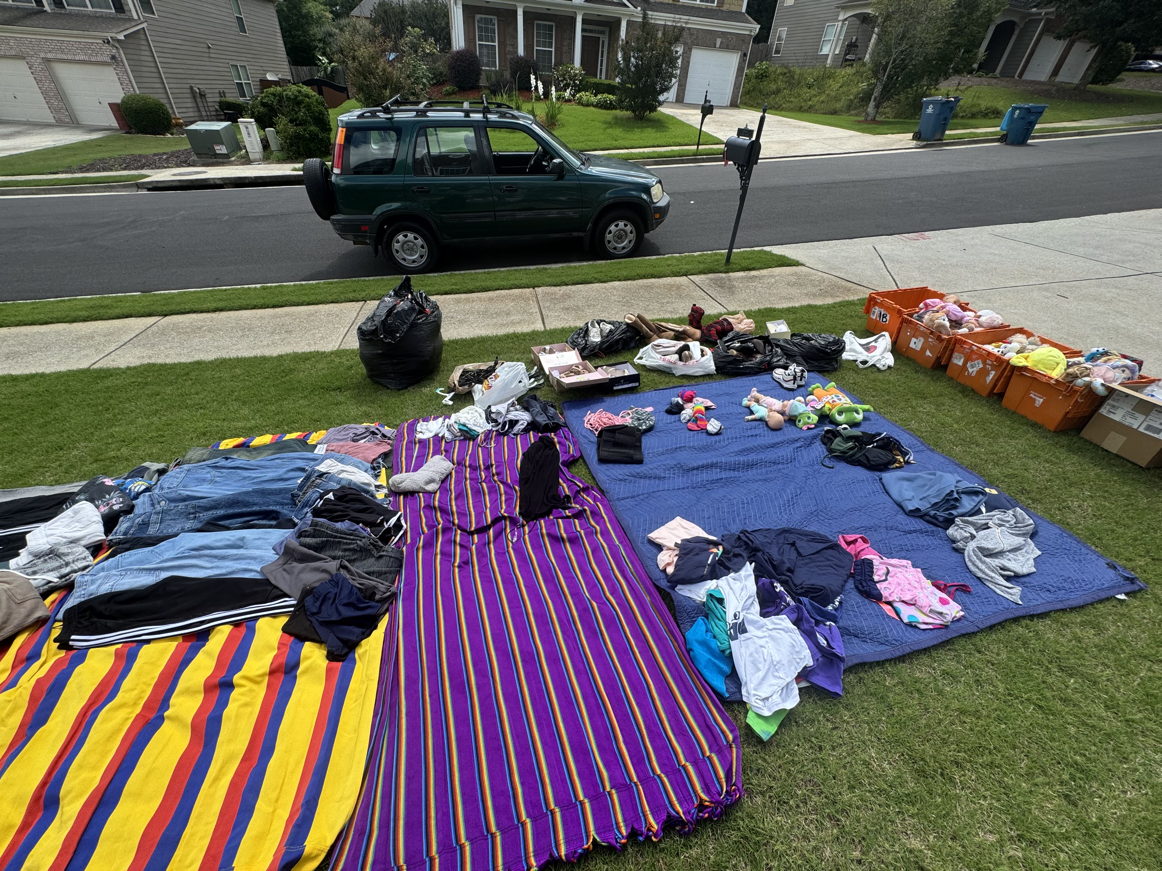 garage sale photo