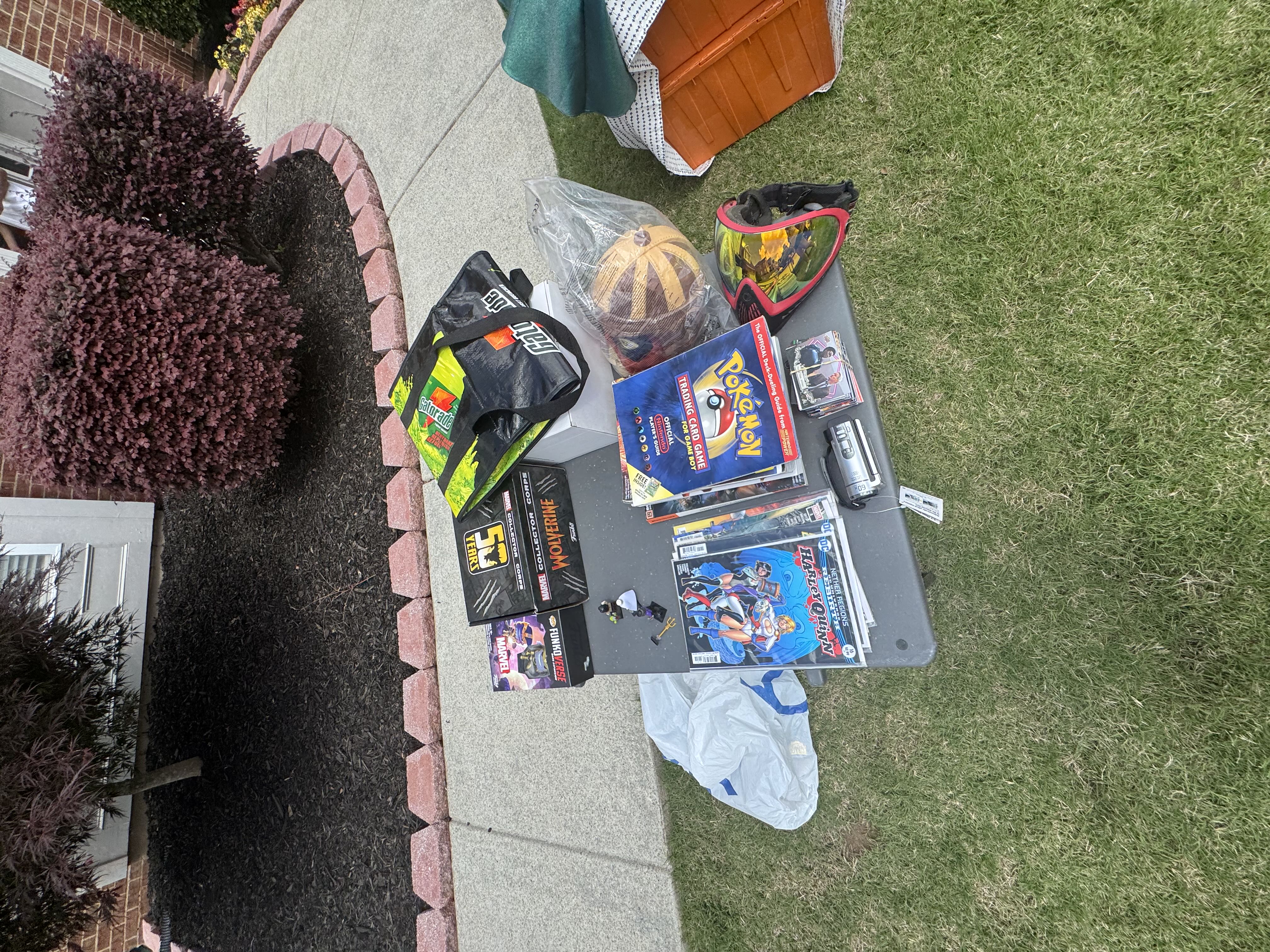 garage sale photo