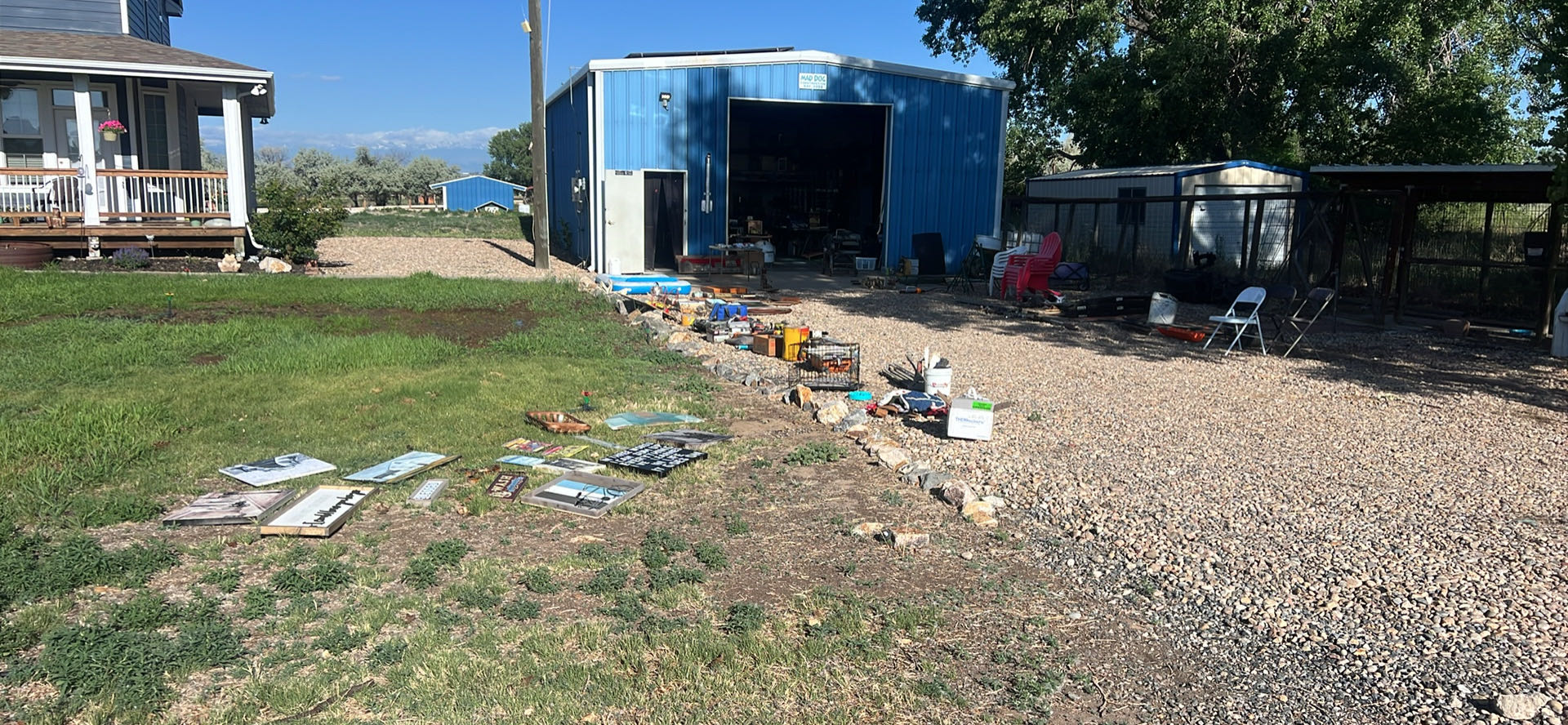 huge country moving sale photo