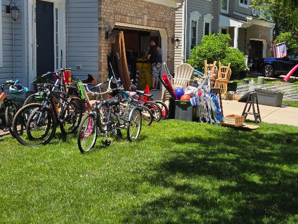Yard and Garage Sale photo