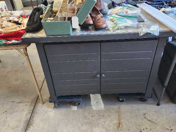 GARAGE SALE photo