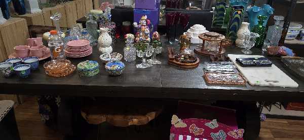 moving sale photo