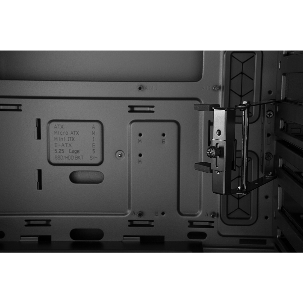 Gabinete Cooler Master MasterBox CM694 TG, Mid Tower, Vidro Temperado, Black, Sem Fonte, Sem Fan, MCB-CM694-KG5N-S00