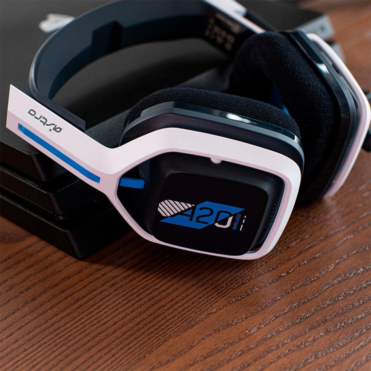 Headset Gamer Logitech Astro A20 Gen 2, USB, PS5/4, PC/MAC, White/Blue, 939-001877
