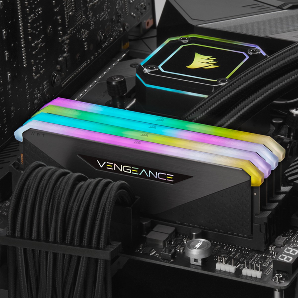 Memória DDR4 Corsair Vengeance RGB RT, 16GB (2x8GB), 3600MHz, Black, CMN16GX4M2Z3600C18