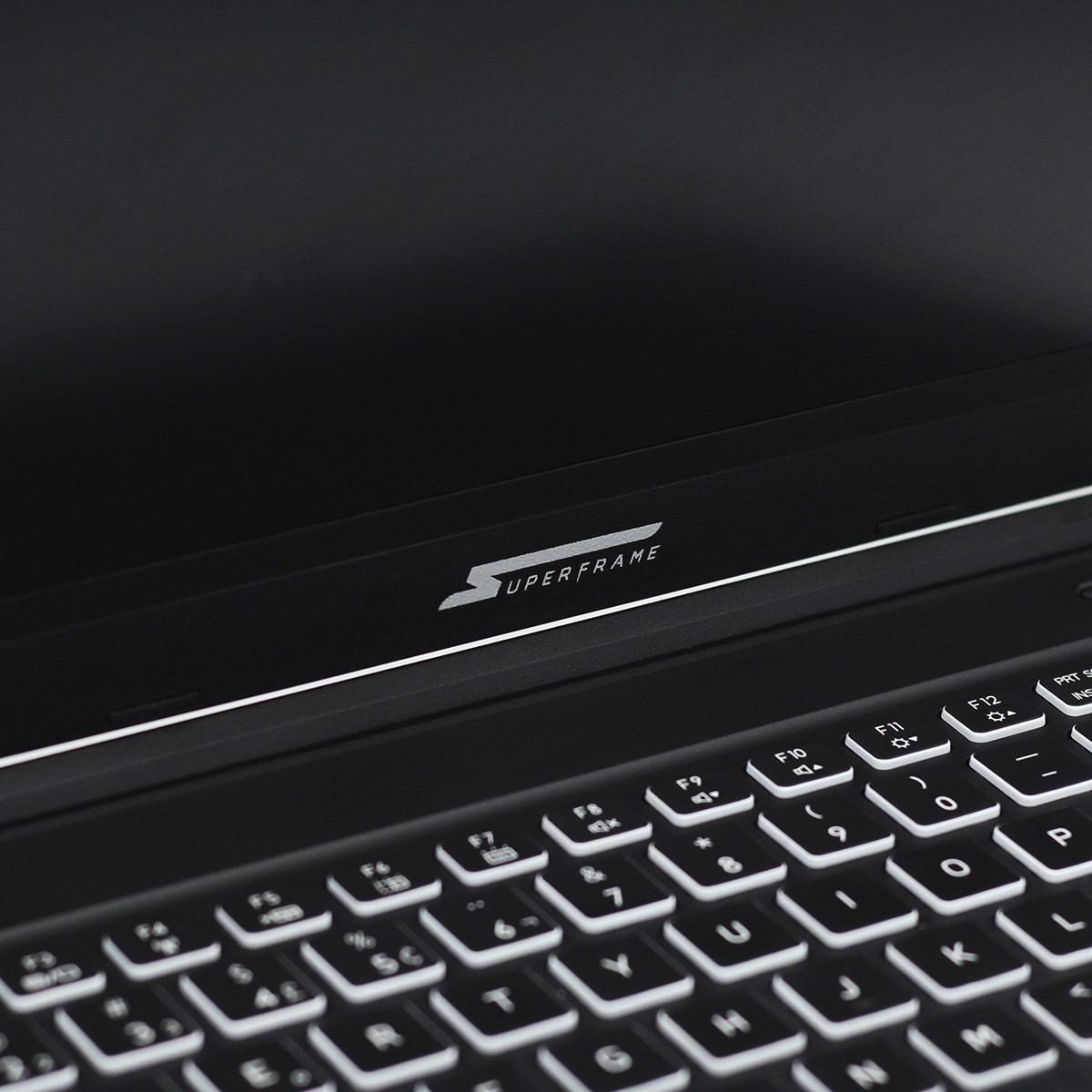 Notebook Gamer SuperFrame Force Intel Core i7 12650H / RTX 4050 6GB / 16GB DDR4 / 1TB SSD NVMe, Teclado ABNT2 Iluminado