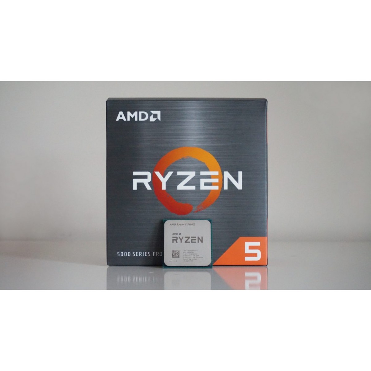 Processador AMD Ryzen 5 5600X, 3.7GHz (4.6GHz Turbo), 6-Cores 12-Threads, Cooler Wraith Stealth, AM4, 100-100000065BOX