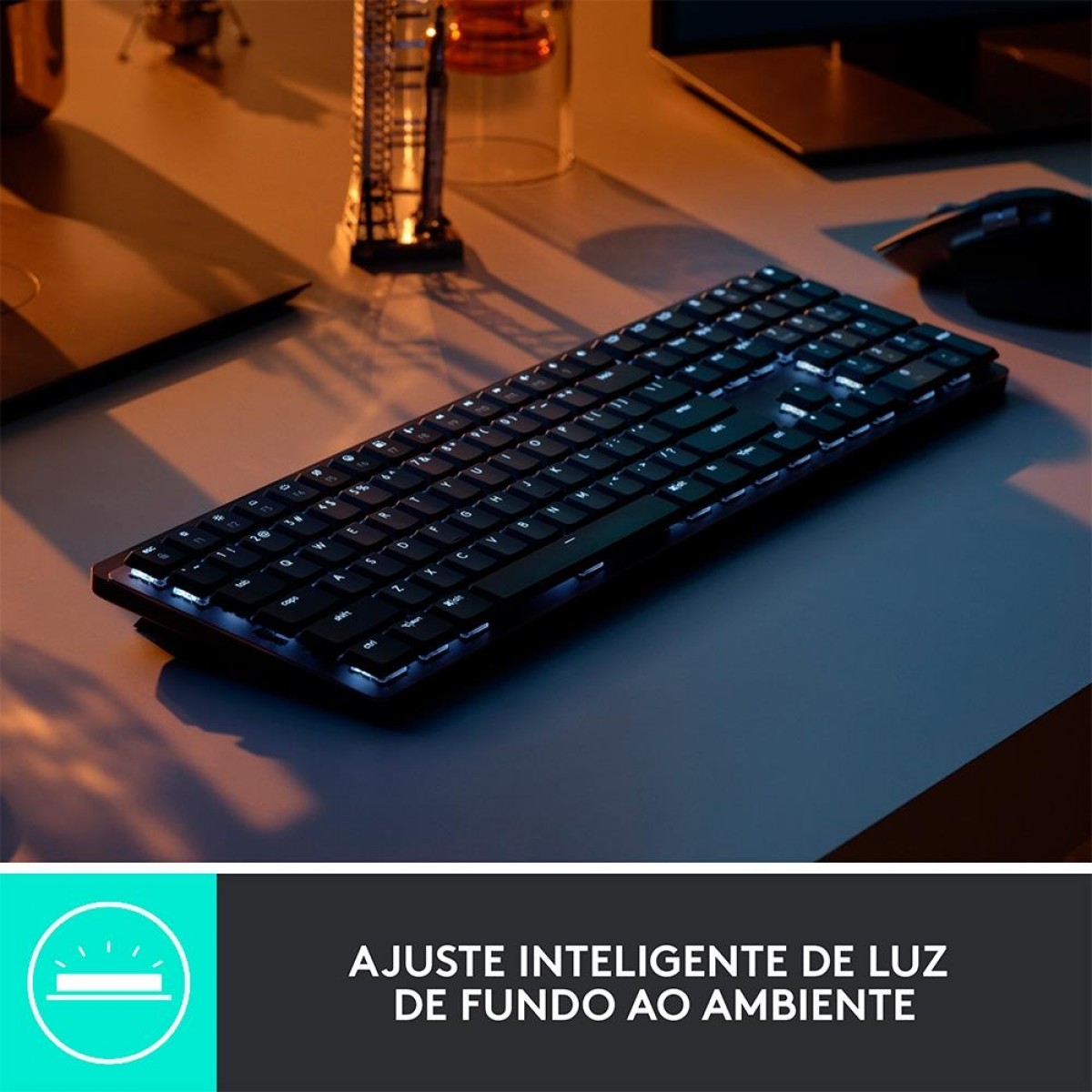 Teclado Gamer Mecânico Logitech MX Mechanical, Sem Fio, Iluminação Inteligente, Switch Tactile Quiet, Preto, 920-010760