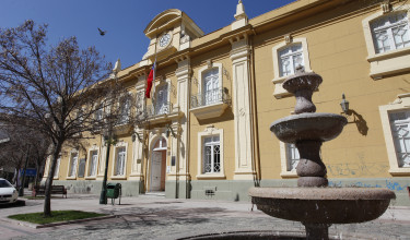 El edificio de la Gobernación de Cachapoal fue construido entre 1887 y 1889.
